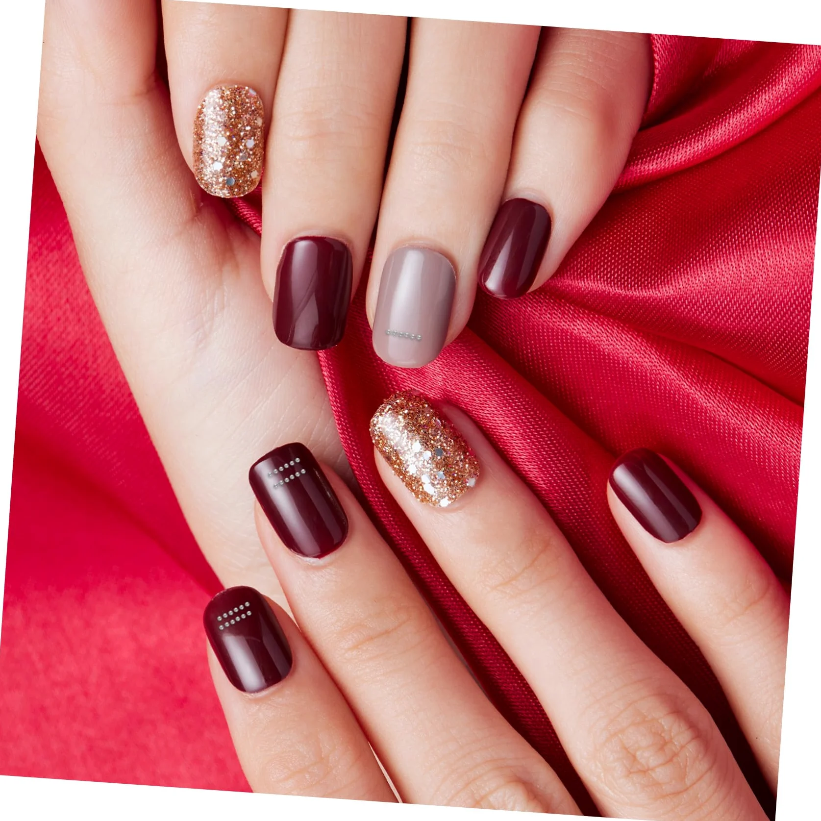 Perline per Unghie Metalliche Piccole Perline per Nail Art Accessori per Manicure da Donna per Decorazione Unghie Gioielli e Forniture per Fai da Te