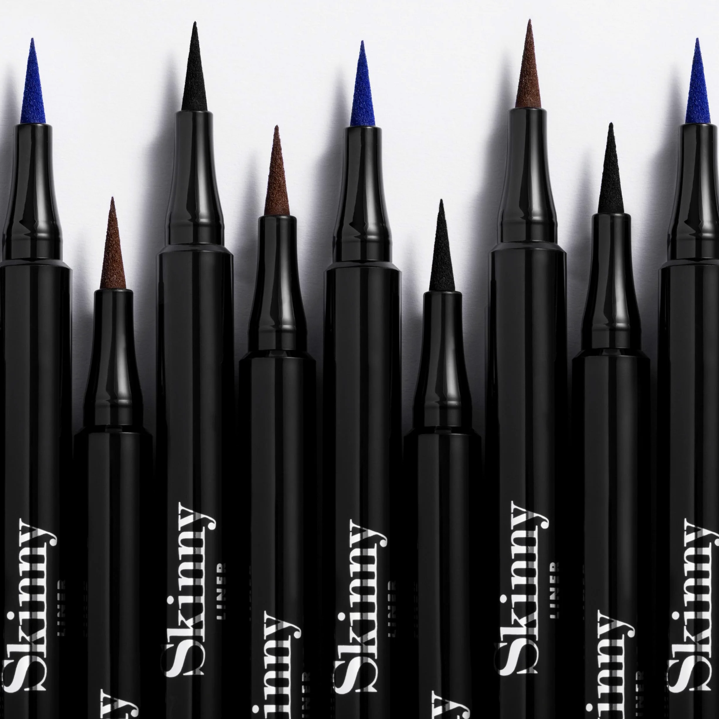 Pupa Mascara Vamp! (Colore Amethyst Violet) + Eyeliner Skinny Liner (Colore Extra Black) - Ciglia dal Volume smisurato e intensificate con Penna ultra slim, Tratto facile e super sottile