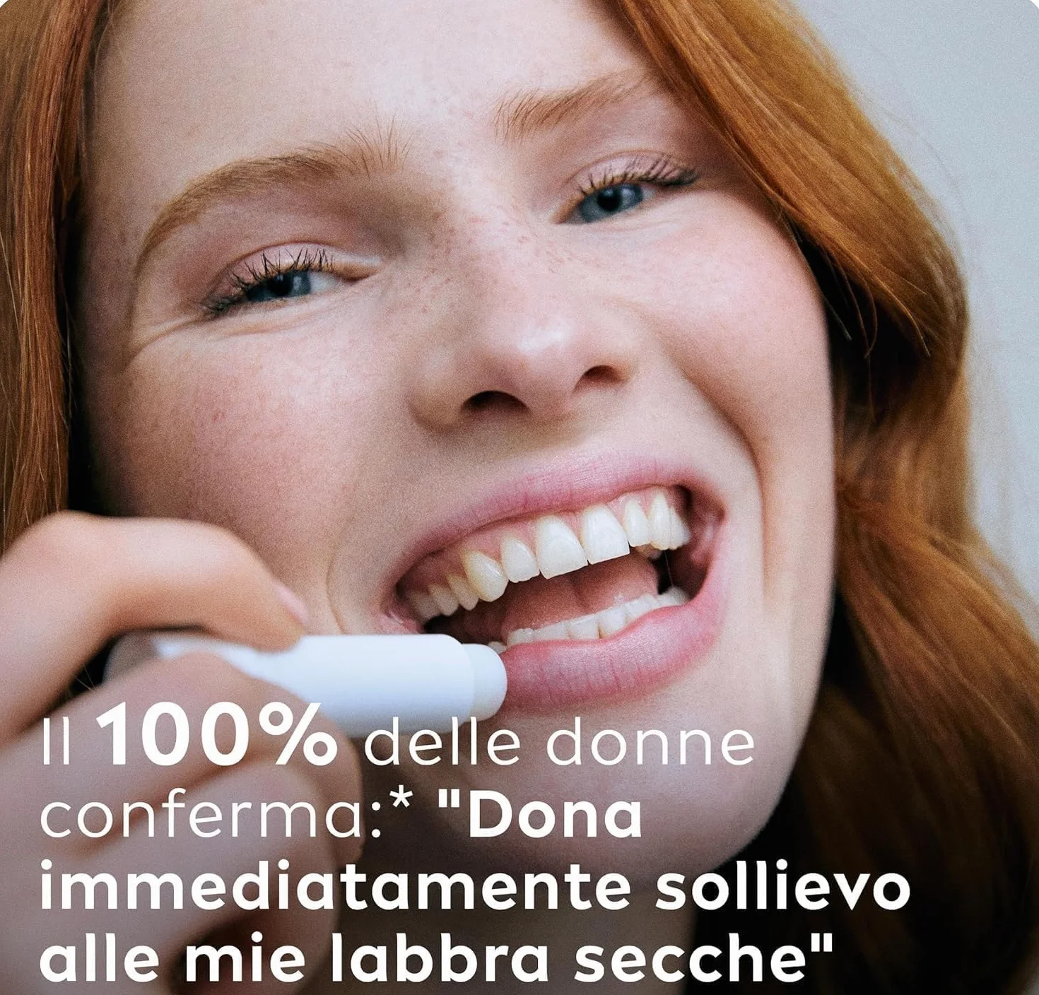 Labello Med Repair 4.8 g, Burrocacao labbra idratante e nutriente, Balsamo labbra riparatore con vitamina E e oli naturali, Burrocacao protezione solare SPF 15