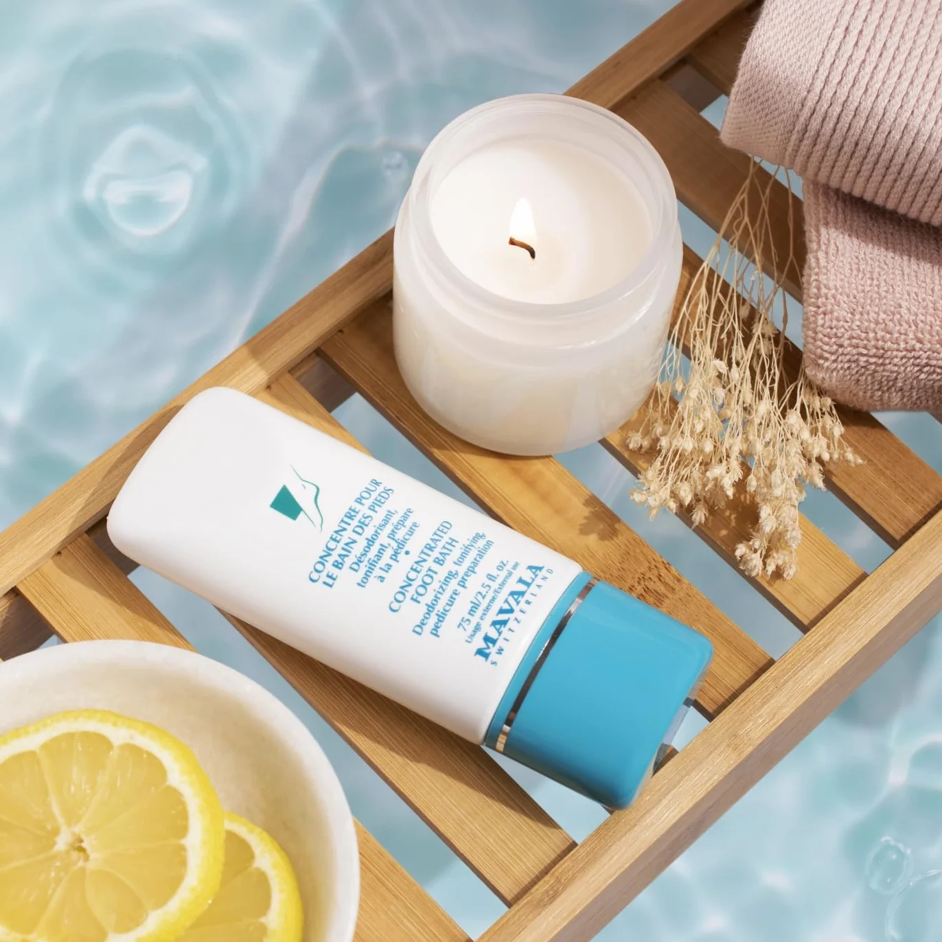 Mavala - Concentrato Bagno dei piedi - Trattamento deodorante e tonificante - Preparazione alla Pedicure - Azione emolliente - Profumo essenza eucalipto e limone - 75 ml