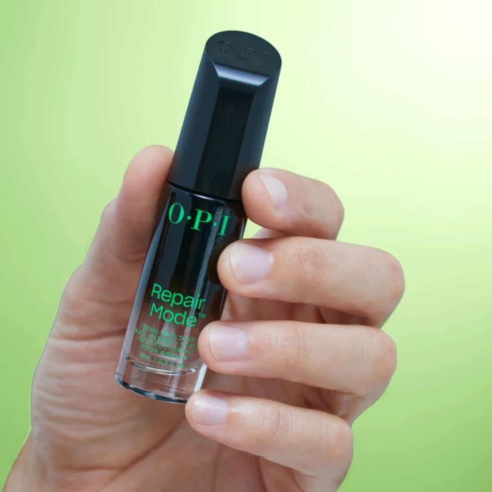 OPI Repair Mode Bond Building Nail Serum - Trattamento rinforzante per unghie a base di proteine della cheratina - favorisce la crescita e unghie più forti - Vegano (15ml)
