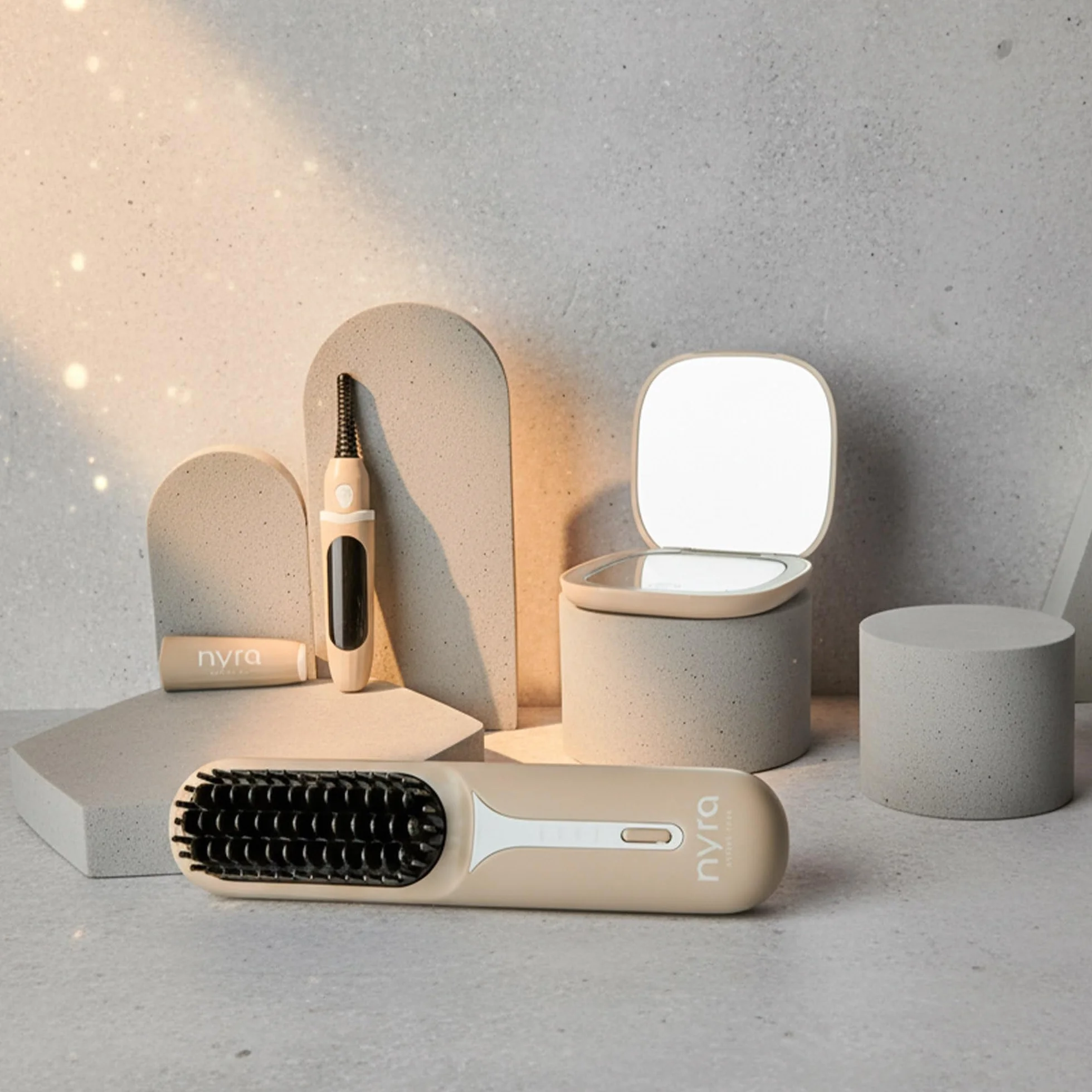 Specchio da viaggio a LED ricaricabile Nyra, 3 modalità luce, luminosità regolabile, ingrandimento x1 x3, batteria 400 mAh, ricarica tipo C