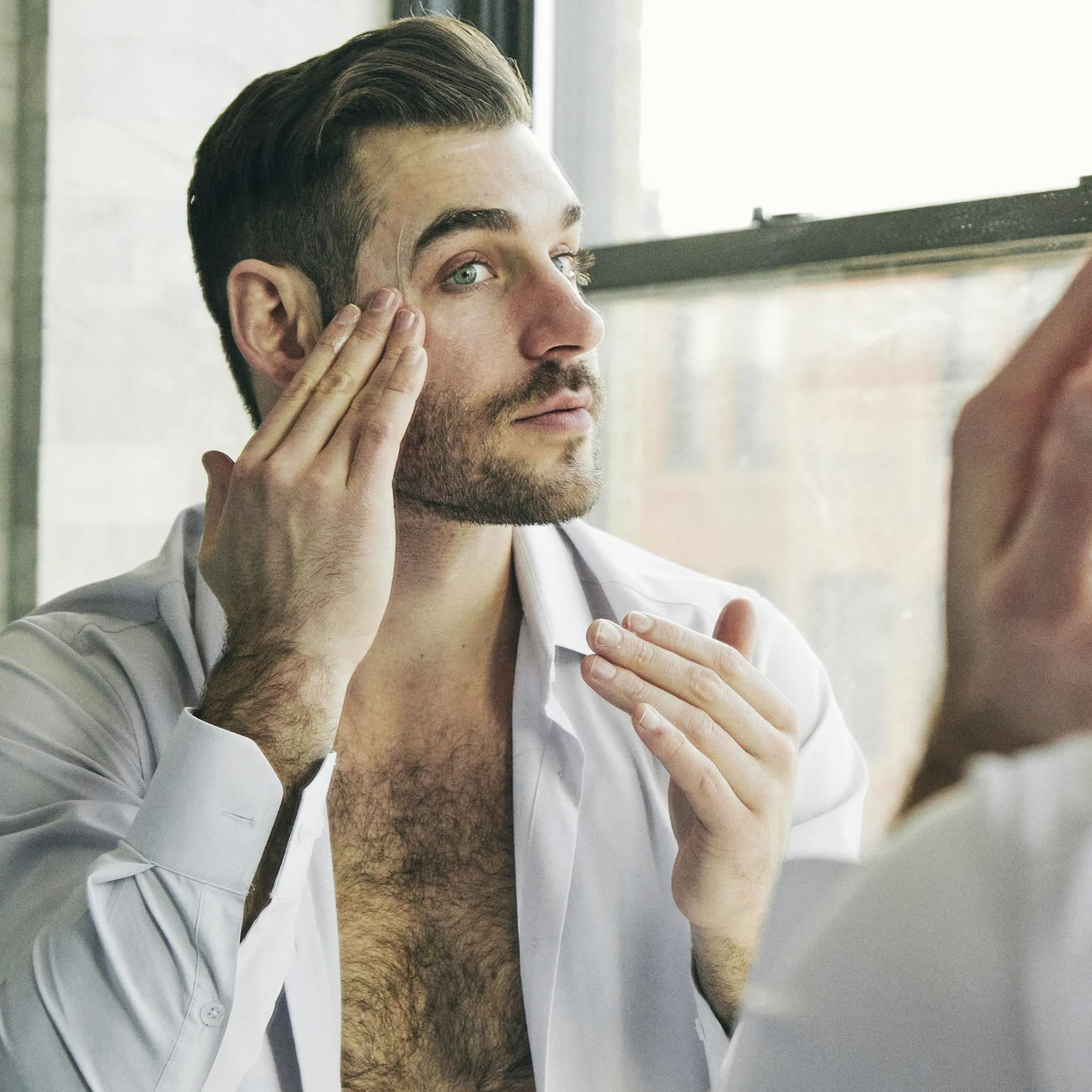 Brickell Men's Difesa Completa Routine Antietà Invecchiamento, Crema Viso Notte, Siero Giorno e Notte Vitamina C, Idratante Viso con SPF e Crema Occhi, Naturale e Biologico, Senza Profumo