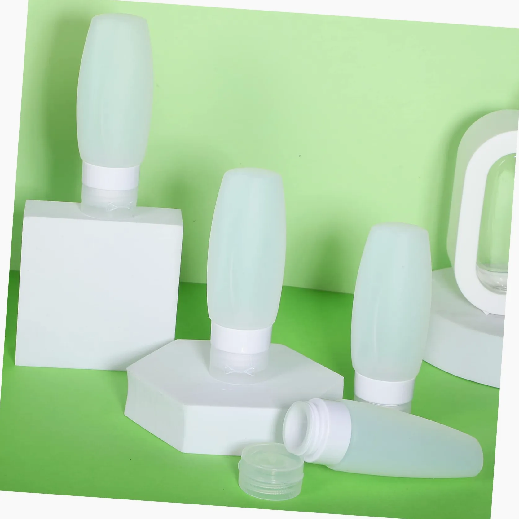 FOMIYES 3 Set Di Flaconi Da Viaggio Per Articoli Da Toeletta Con Pompa Flaconi Per Shampoo Ricaricabili Resistenti Alle Perdite Da 100 Ml Per Viaggi 4 Pezzi*3