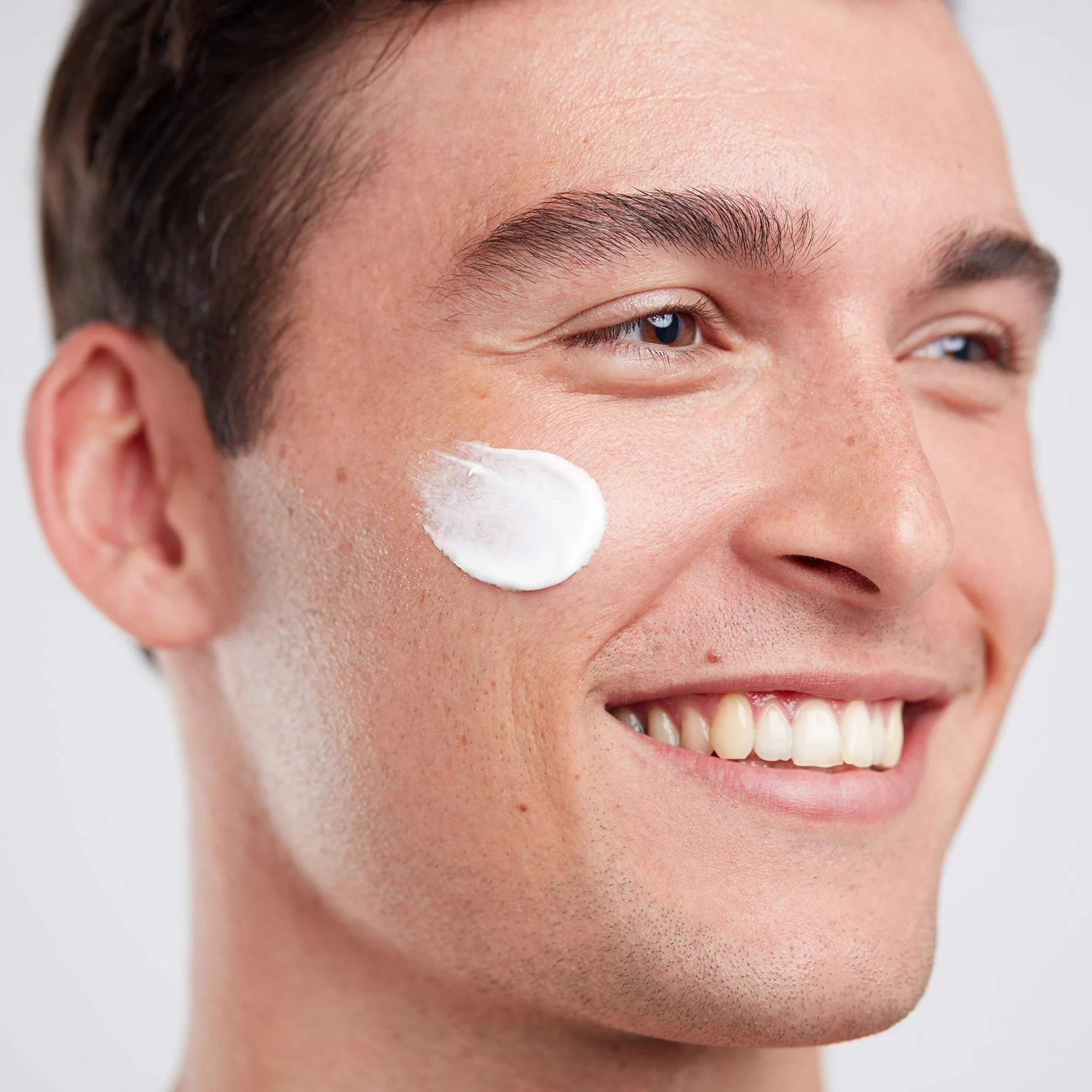 Elemis Boost Lozione Giorno Idratante per Uomini - 50 ml + Elemis Pro-Collagen Marine Crema Antirughe Idratante per Uomini - 30 ml