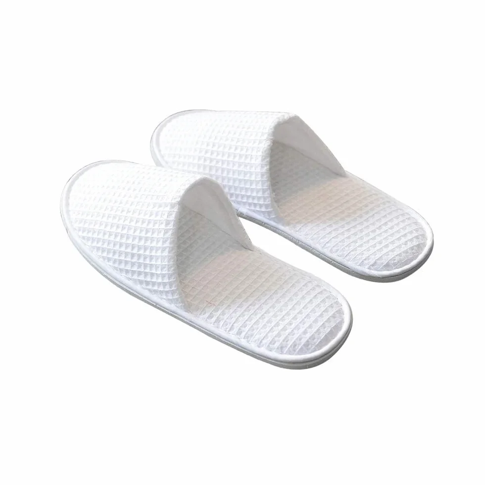 5 Pairs of Hotel Slippers, Disposable Deluxe Closed Toe Spa lippers, Hotel Slippers Women, White House Shoes Washable and Foldable Winter slippers for Spa, Party Guest and Travel