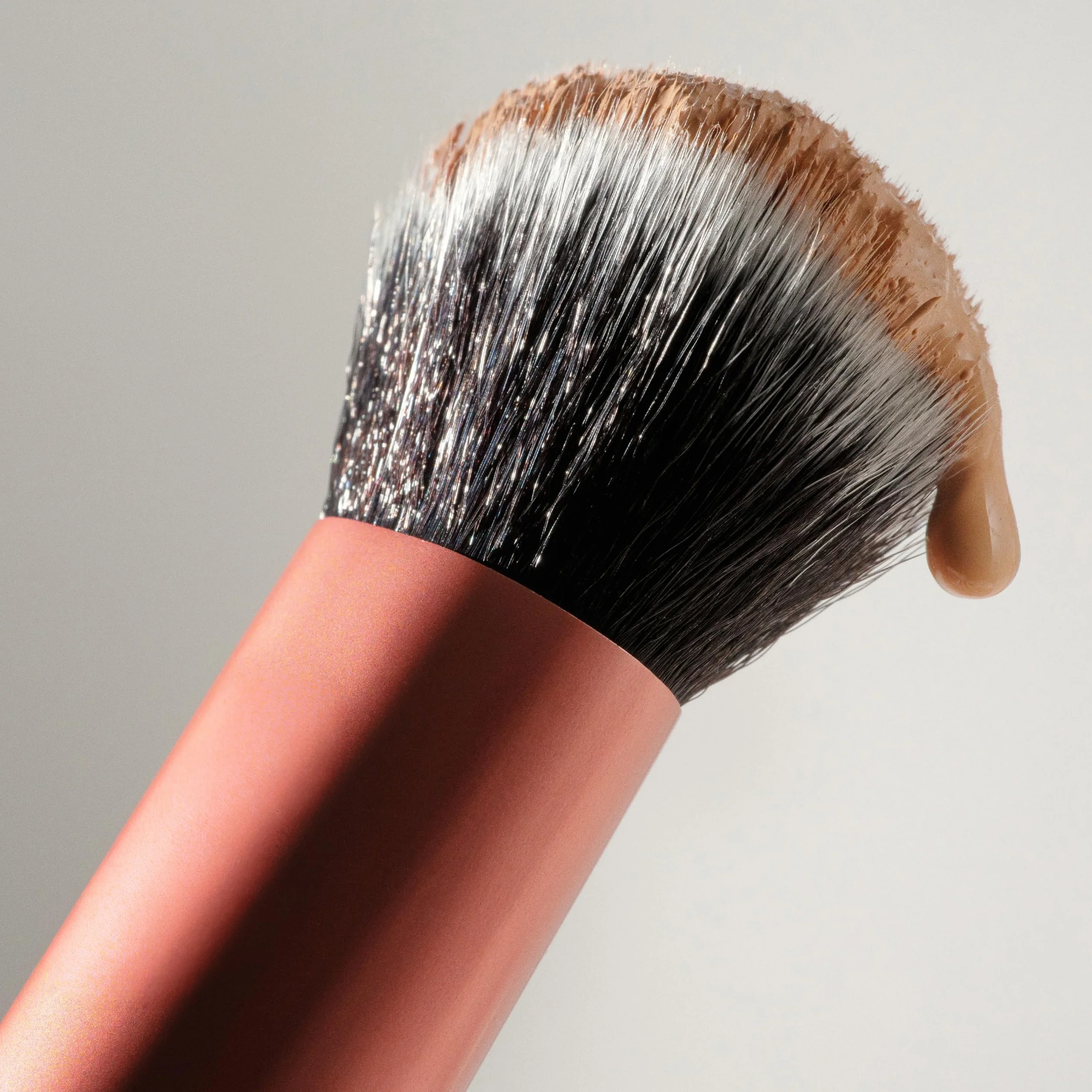 Real Techniques Pennello da trucco per viso Expert, per fondotinta liquido e in crema, fard e bronzer,1 confezione