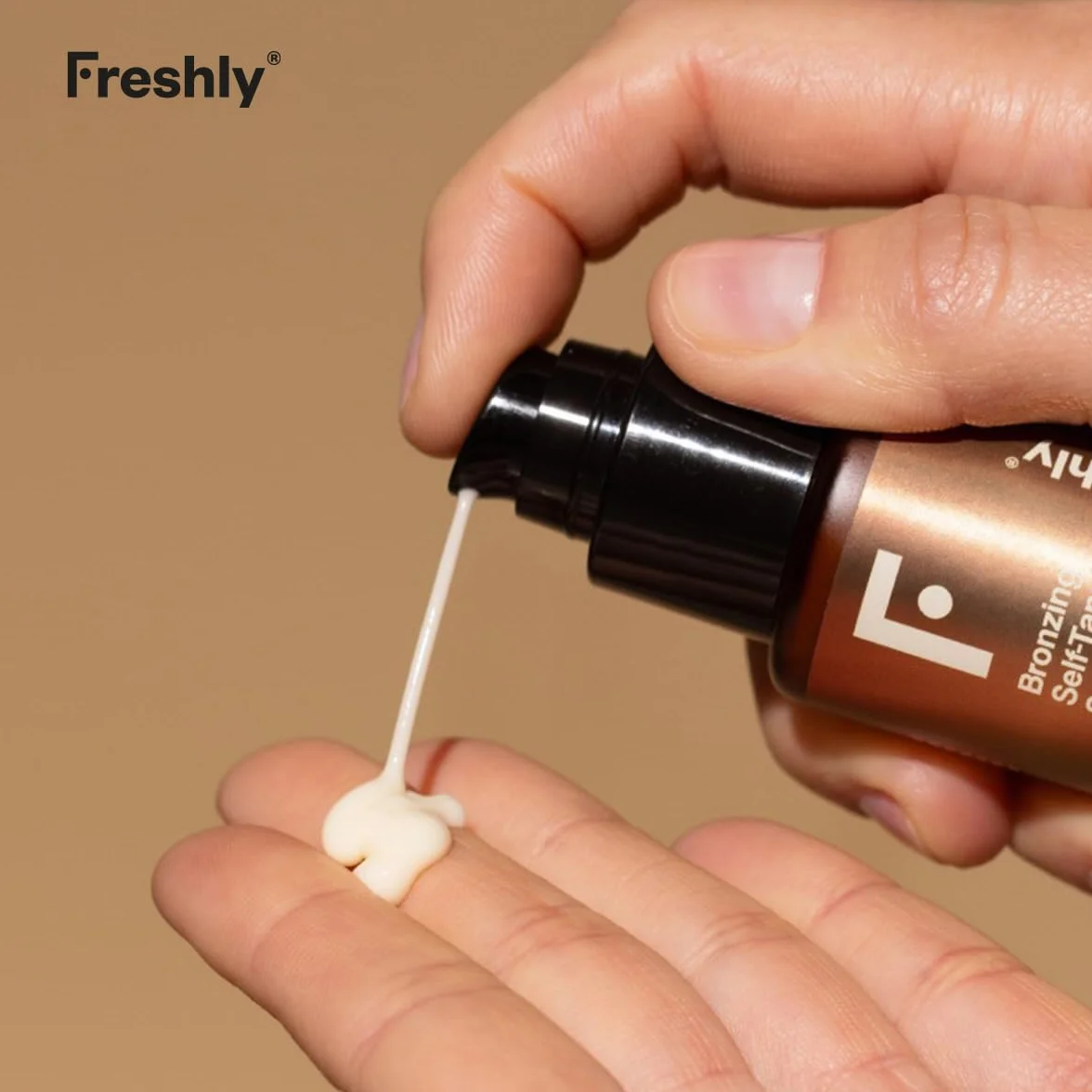 Freshly Cosmetics | Bronzing Self-Tanning Serum | Autoabbronzante Viso Naturale | 30 ml | Siero Viso per Abbronzatura Graduale e Uniforme