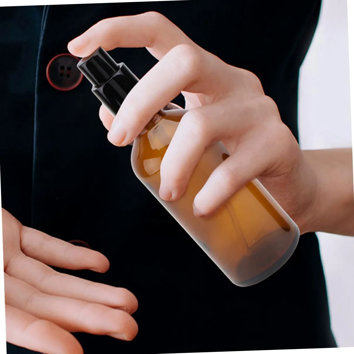 Set 12 Bottiglie Spray in Vetro da 30ml Riutilizzabili Design Antiperdita per Viaggi e Uso Quotidiano
