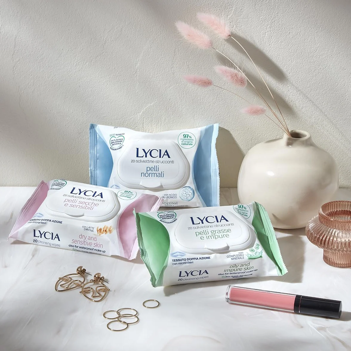 Lycia, Salviette Struccanti per Pelle Secca e Sensibile con Prebiotico e Latte d'Avena, Eco Tessuto Doppia Azione Biodegradabile, Formula Idratante, Protezione della Barriera Cutanea, 20 pezzi