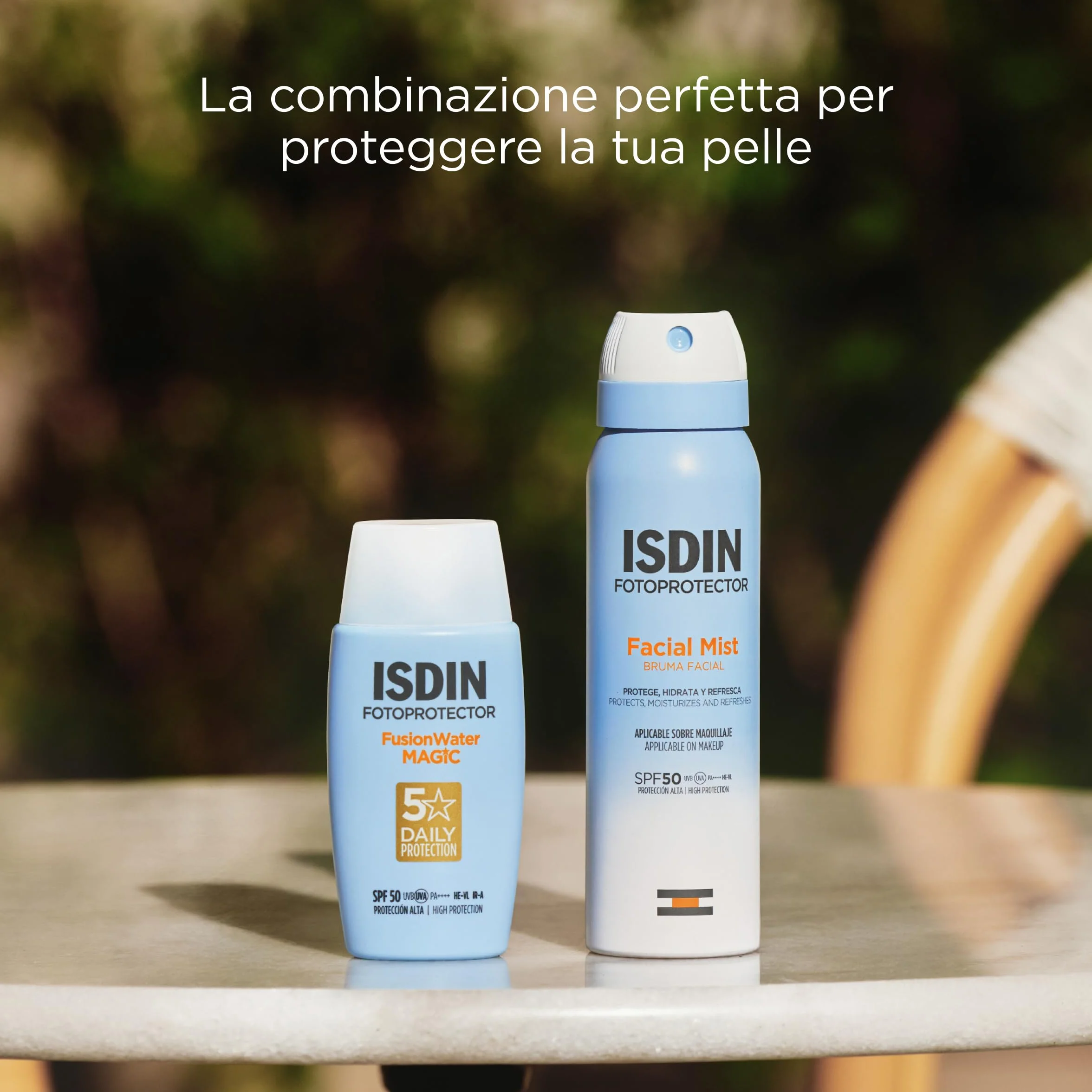 ISDIN Facial Mist SPF 50 100 ml Nebbia Solare Viso Protegge Idrata Fissa Trucco Resistente all'Acqua