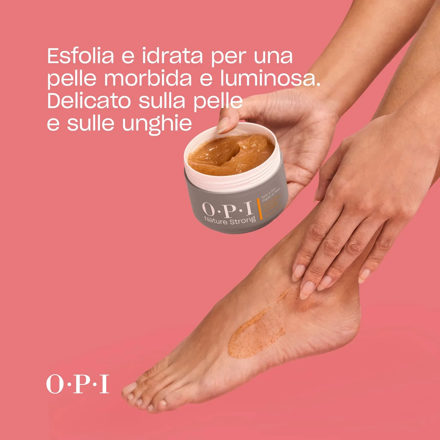 OPI Nature Strong Trattamenti per Piedi– Spray per Calli e Talloni screpolati, Scrub Esfoliante e Pediluvio Ammorbidente per pelle idratata e morbida – Formato 250ml