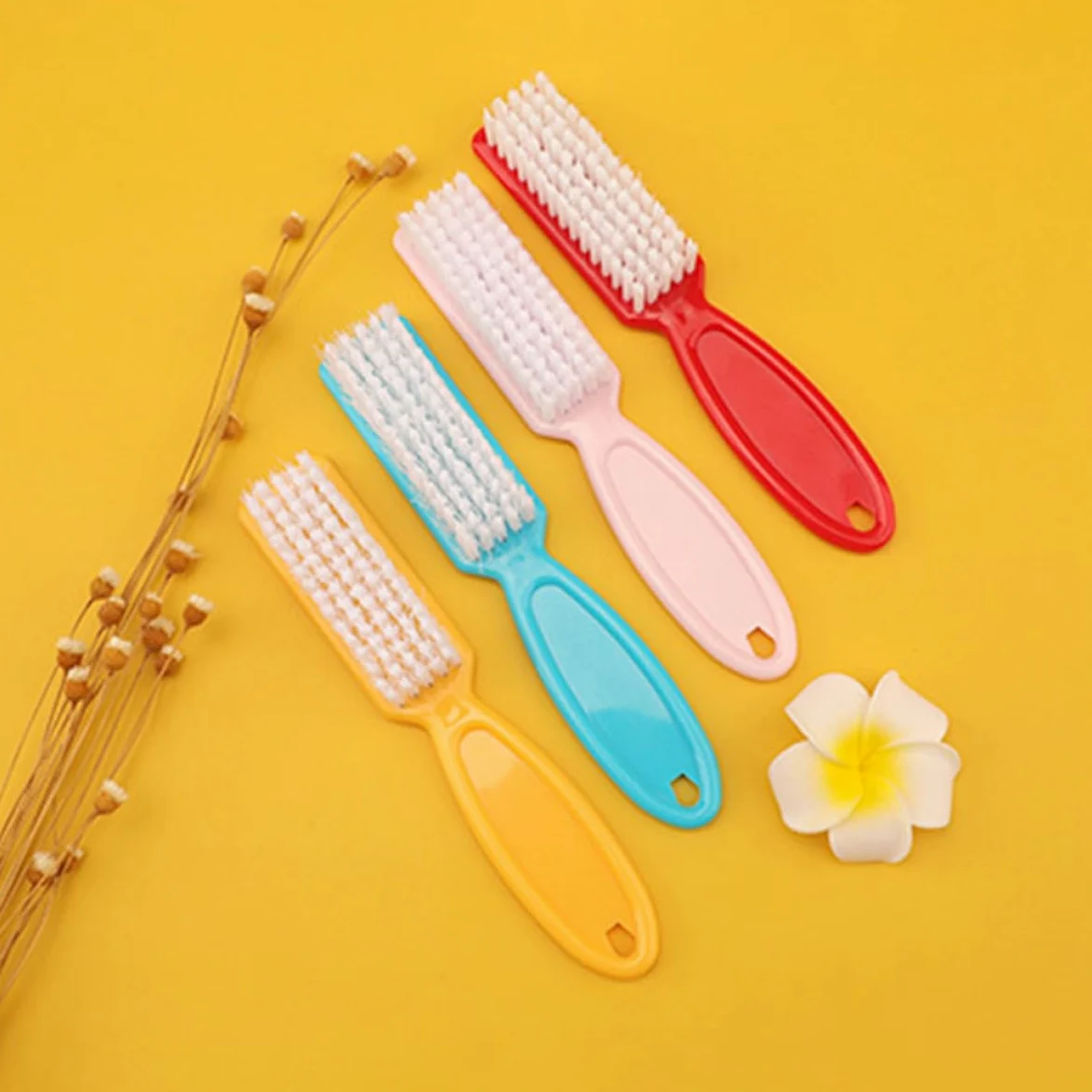 Set 24 Pezzi Spazzole per Unghie in Plastica Manico, Facile da Tenere, per Manicure e Pulizia Unghie in Viaggio o Cucina Colore Casuale
