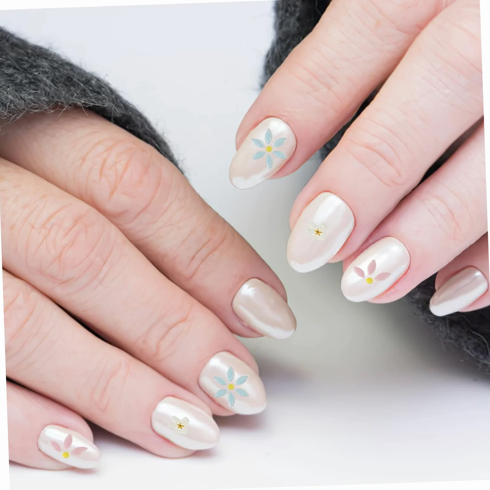 4 Set Adesivi Per Unghie Embossed Decorazioni Nail Art Facili Applicare Per Feste E Speciali Rimovibili E Resistenti Adatti Per Domestico E Salone 3 Pezzi*4