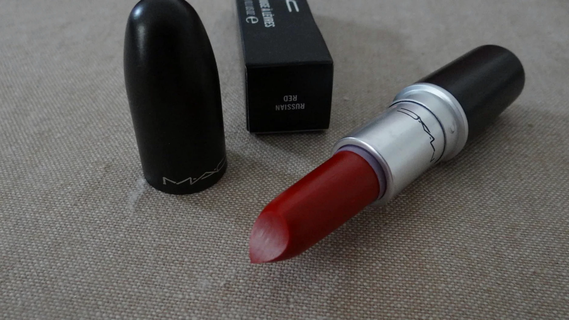 Mac Matte Lipstick Russian Red - 3 gr