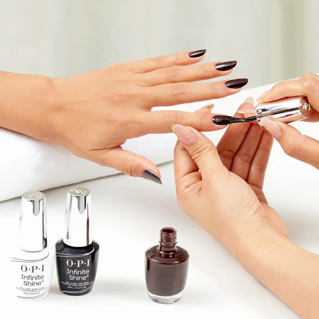 OPI Infinite Shine Not Afraid of the Dark | Kit Smalto + Base & Top Coat | Marrone Profondo | Smalto per unghie a Lunga Durata | 3x15ml