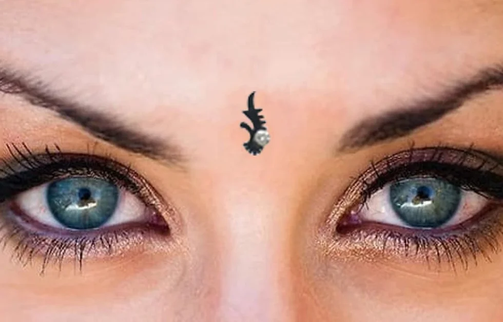KULIA® Bindi neri di design (adesivi/tattoo) – Stile Tikka, forma allungata a puntini Accessori di bellezza per viso e sposa, ideali per Puja Gemme e gioielli per il viso in varie forme e dimensioni