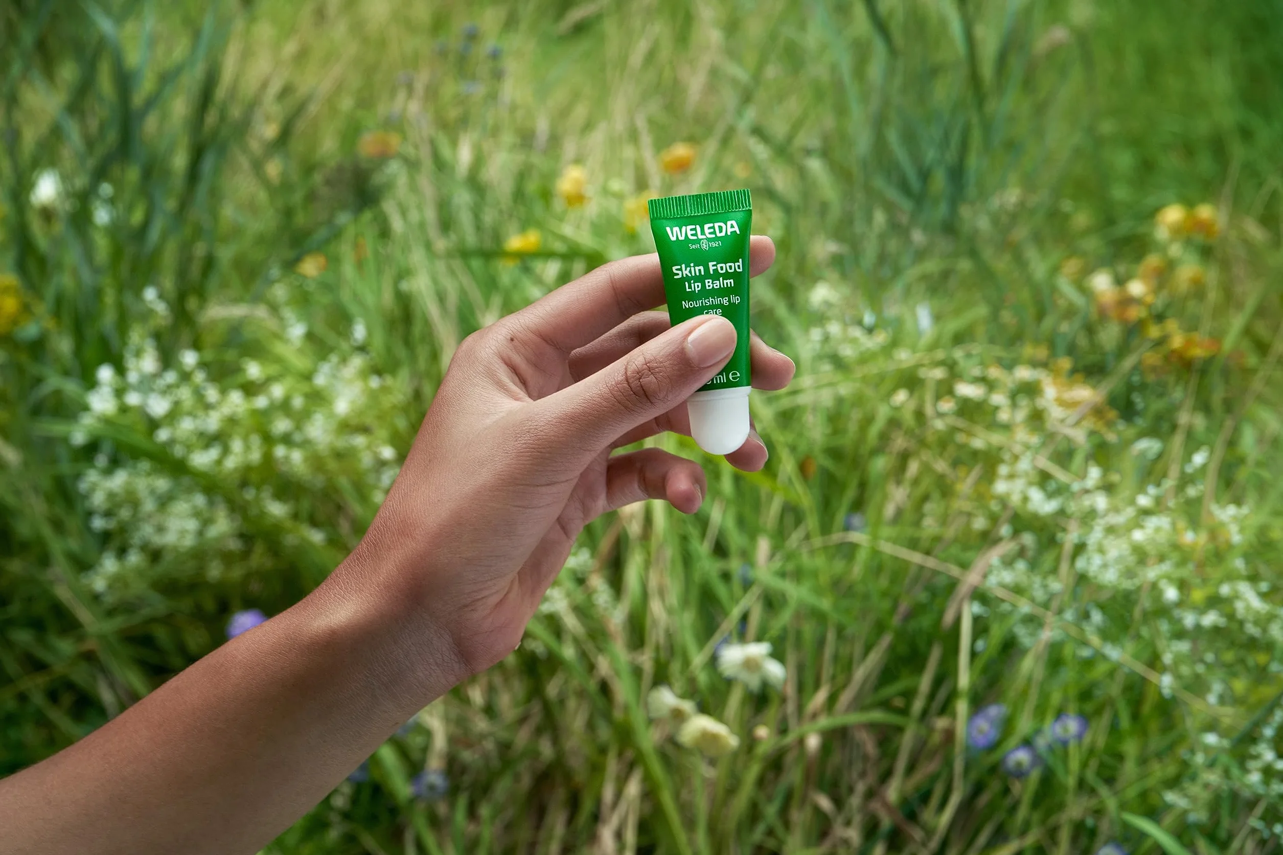 Weleda Skin Food Balsamo Labbra Riparatore 8ml