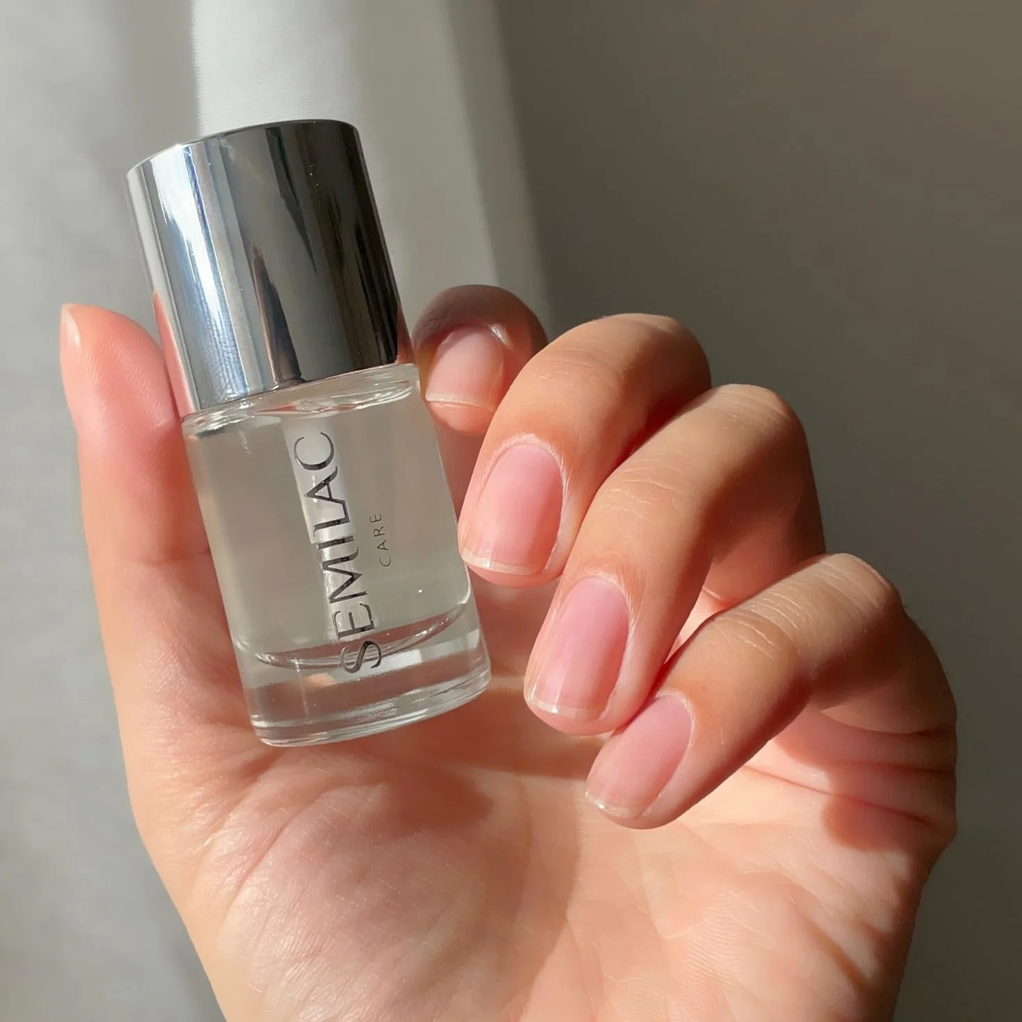 Semilac Plant Keratin Boost Balsamo per unghie 11 ml – Cura & Base Coat per unghie fragili, con cheratina vegana, rinforza e rigenera