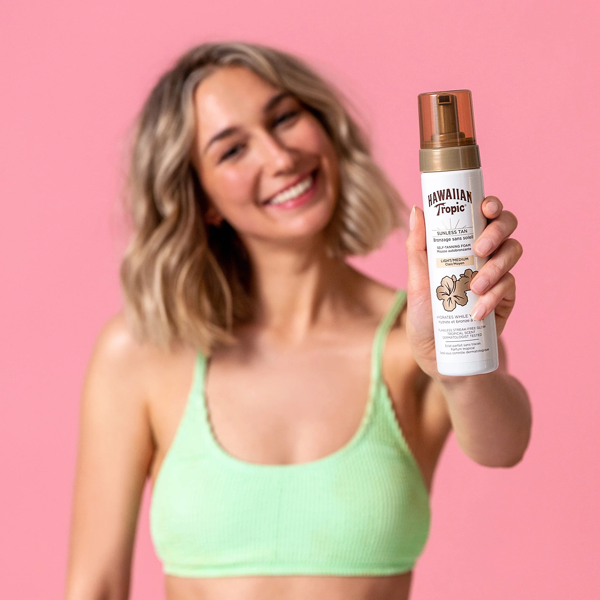 Hawaiian Tropic - Self Tanning Foam Dark, Autoabbronzante in Mousse per Pelli Scure, Formato 200 ml, con Aloe Vera e Vitamina E