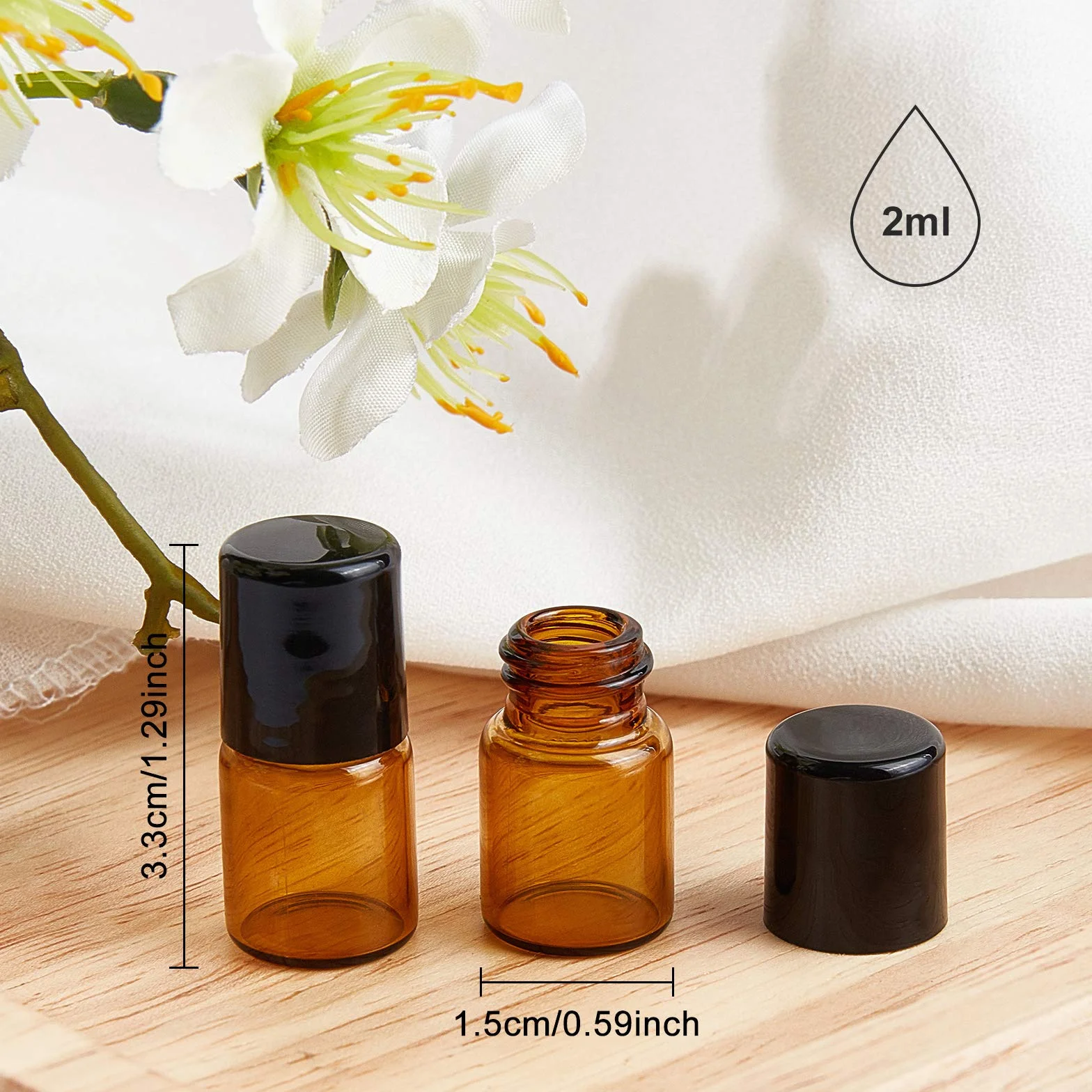 BENECREAT 30 Pack 2ml Flacone con Rullo in Vetro Ambrato con Tappo Nero con 4PCS tramogge, 1PCS Apriscatole, 10PCS 3ml Contagocce 1 Foglio Adesivo per Profumo per Aromaterapia