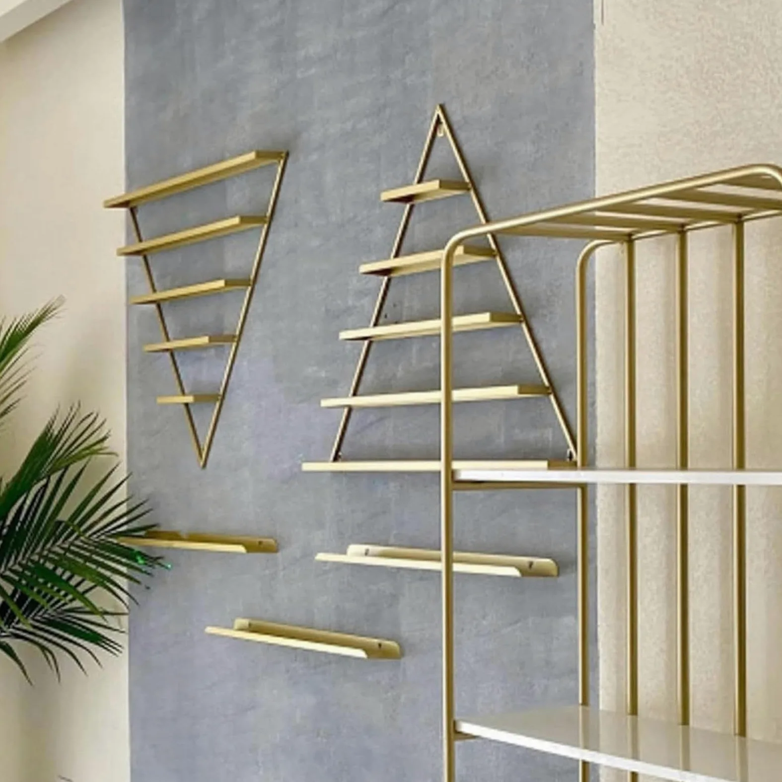 Porta smalti da Parete in Metallo, espositore per Bottiglie, semplici espositori galleggianti per Cosmetici in Ferro per Salone di Bellezza, Negozio, Soggiorno, casa (Rosa)