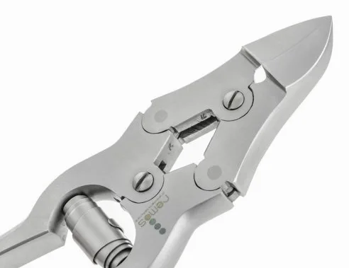 Remos - Tronchesina per unghie dei piedi con meccanismo a molla in acciaio inox - 16 cm