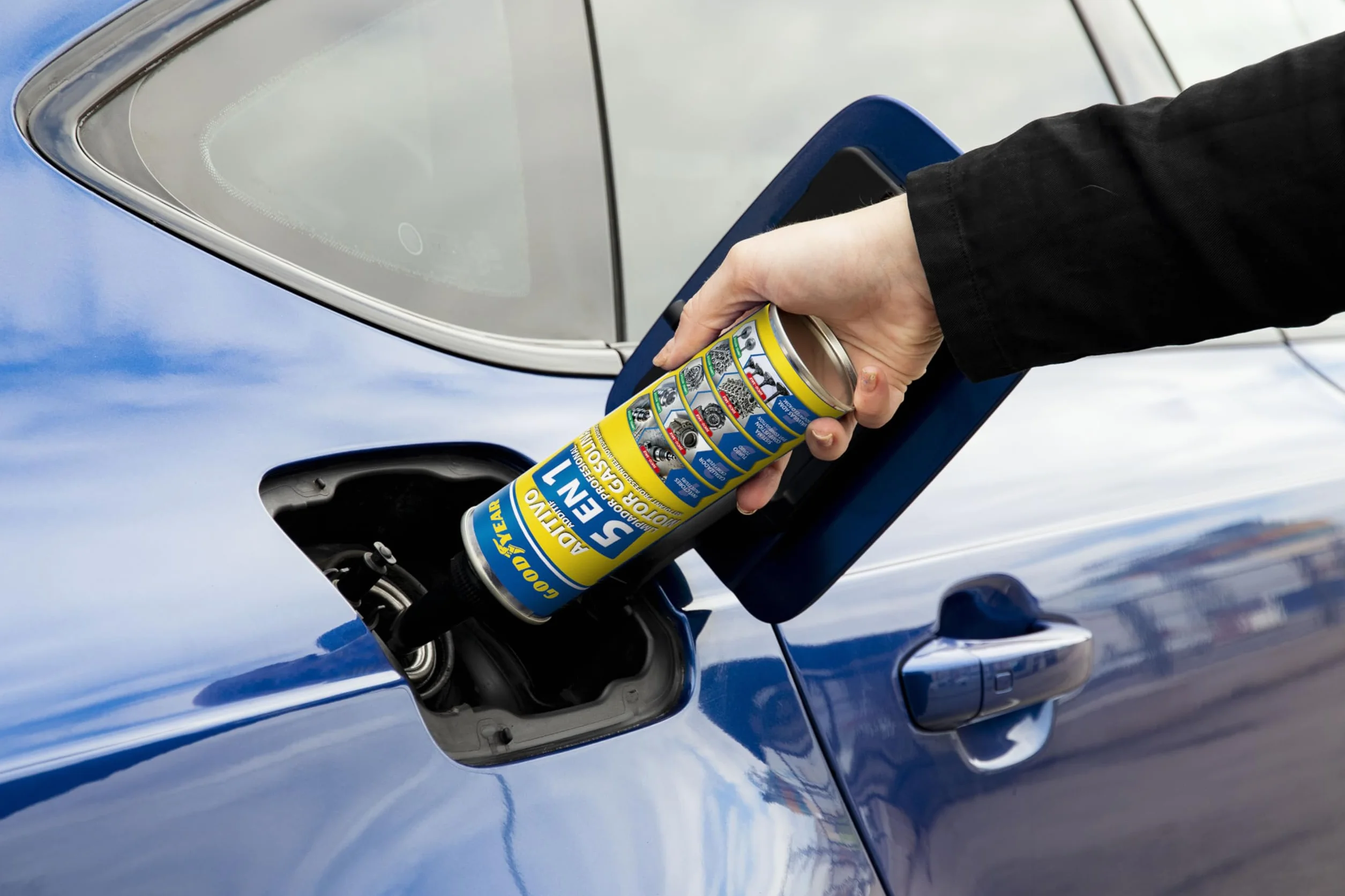 Goodyear Additivo detergente per Motori a Benzina 5 in 1 300 ml Detergente iniettori Turbo catalizzatore