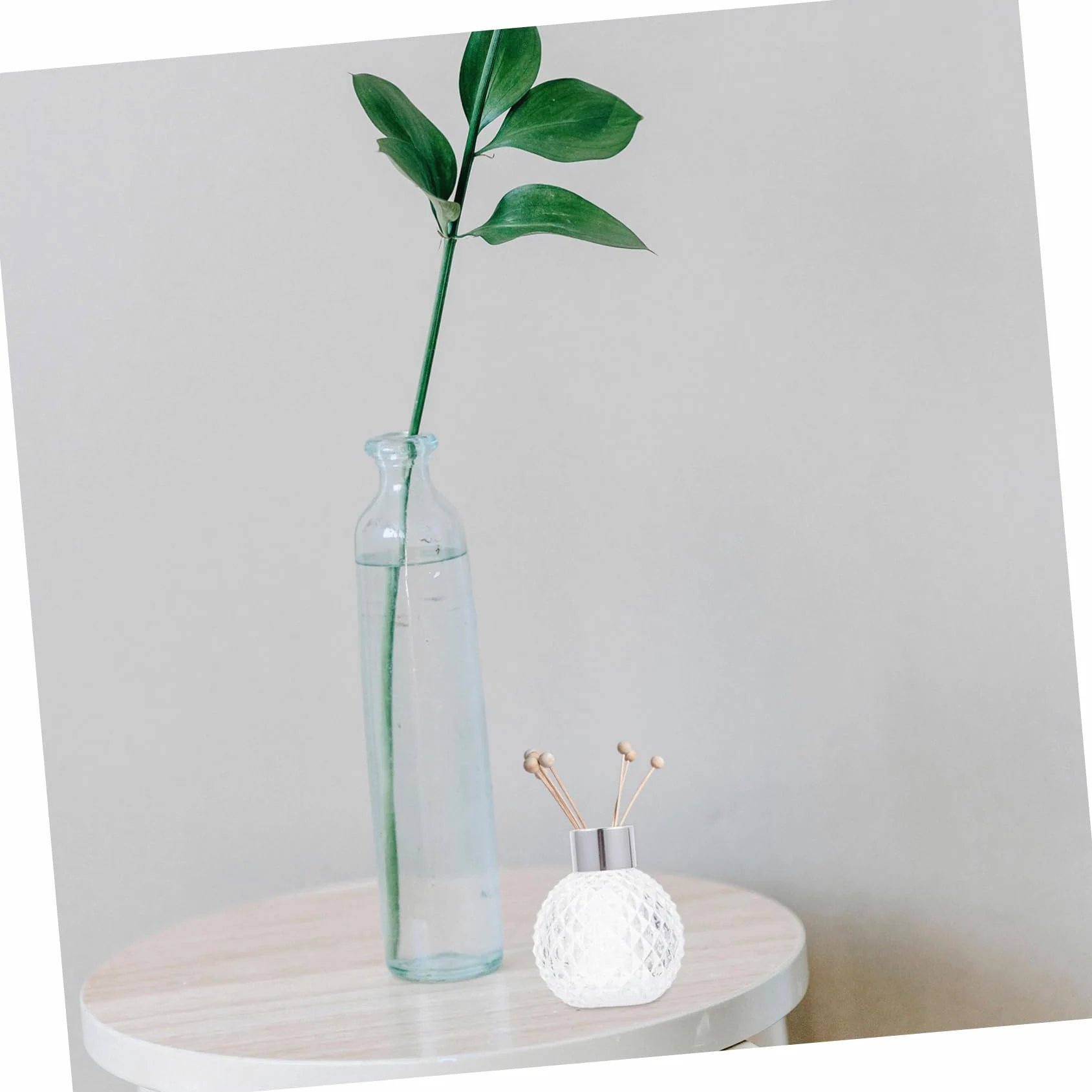 Ipetboom 6 Pezzi Bottiglie di Vetro per Profumo Vuote da 100ml, Riutilizzabili e Lavabili, Contenitori Eleganti per Conservazione Essenze, Regalo per Natale Colore Casuale