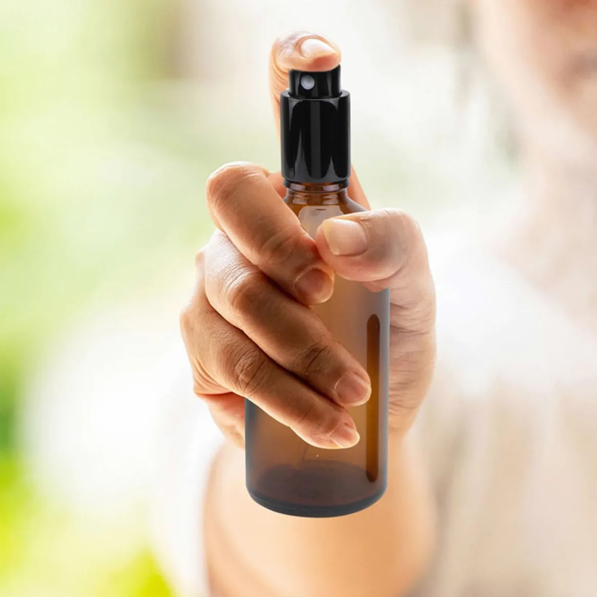 Bottiglie Spray Nebulizzatore Fine 12 Pezzi 30ml Riutilizzabili in Vetro Ambrato per Oli Essenziali per Viaggi e Uso Quotidiano