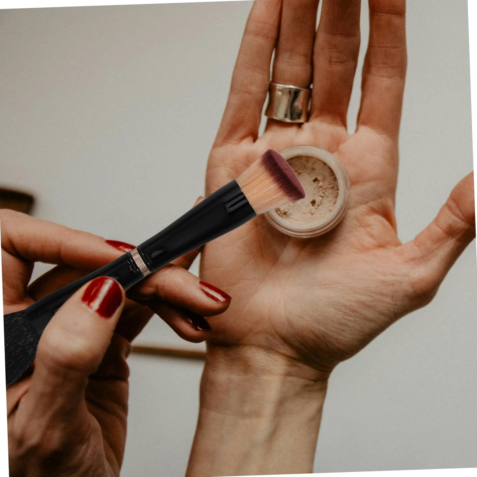 FOMIYES 3 Pz Pennello Da Trucco Pennello Per Fondotinta Applicatore Di Polvere Pennello Per Trucco in Polvere Pennello Per Cipria Per Le Guance Lana Di Nylon Di Seta Ondulata
