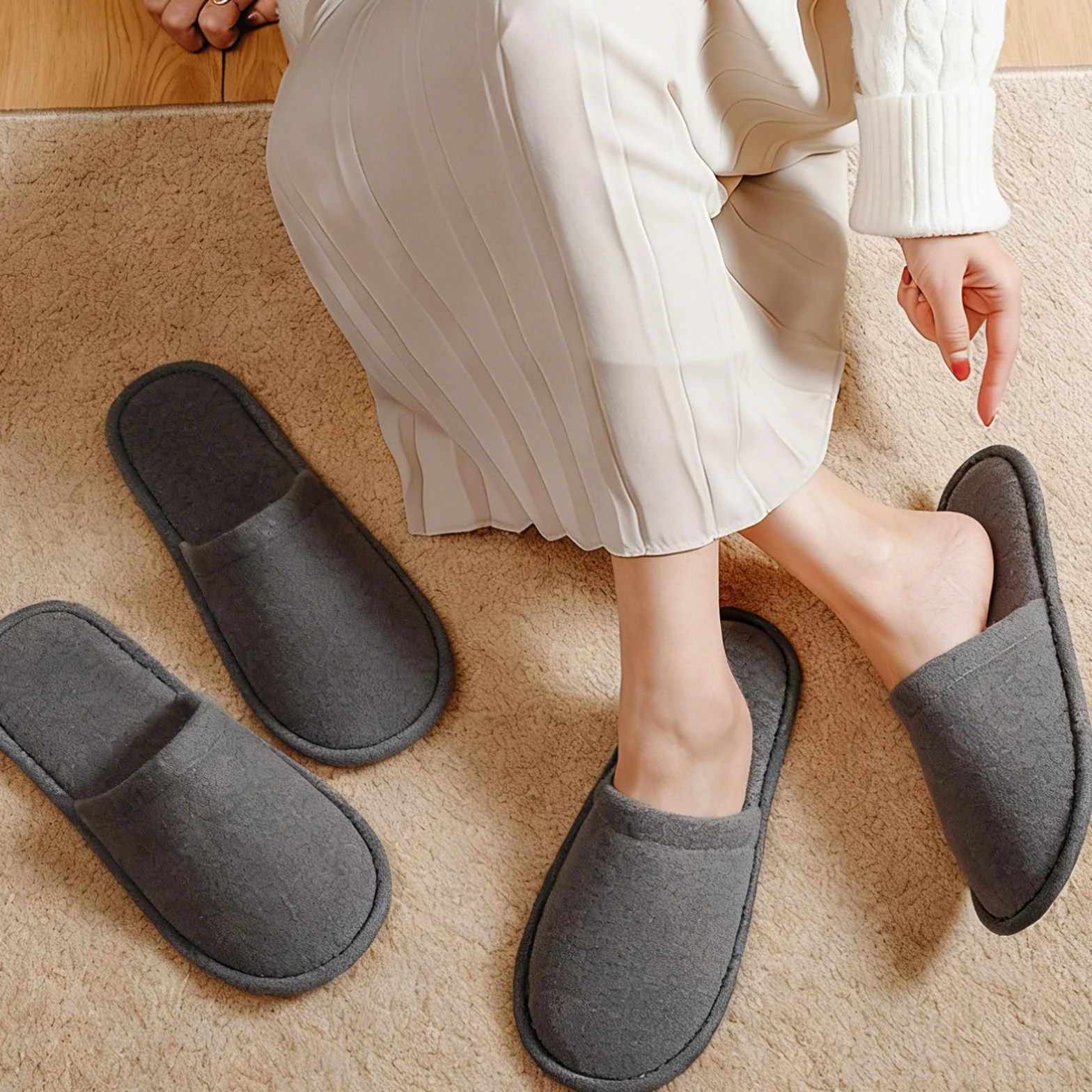 Ciabatte Ospiti,4 Paia Pantofole Ospiti,Ciabatte da Viaggio,Pantofole Chiuse,Pantofole Monouso per Hotel,Antiscivolo,Lavabili,Spugna Premium,Misura Universale,per Unisex,Viaggi,Casa,Spa,Hotel