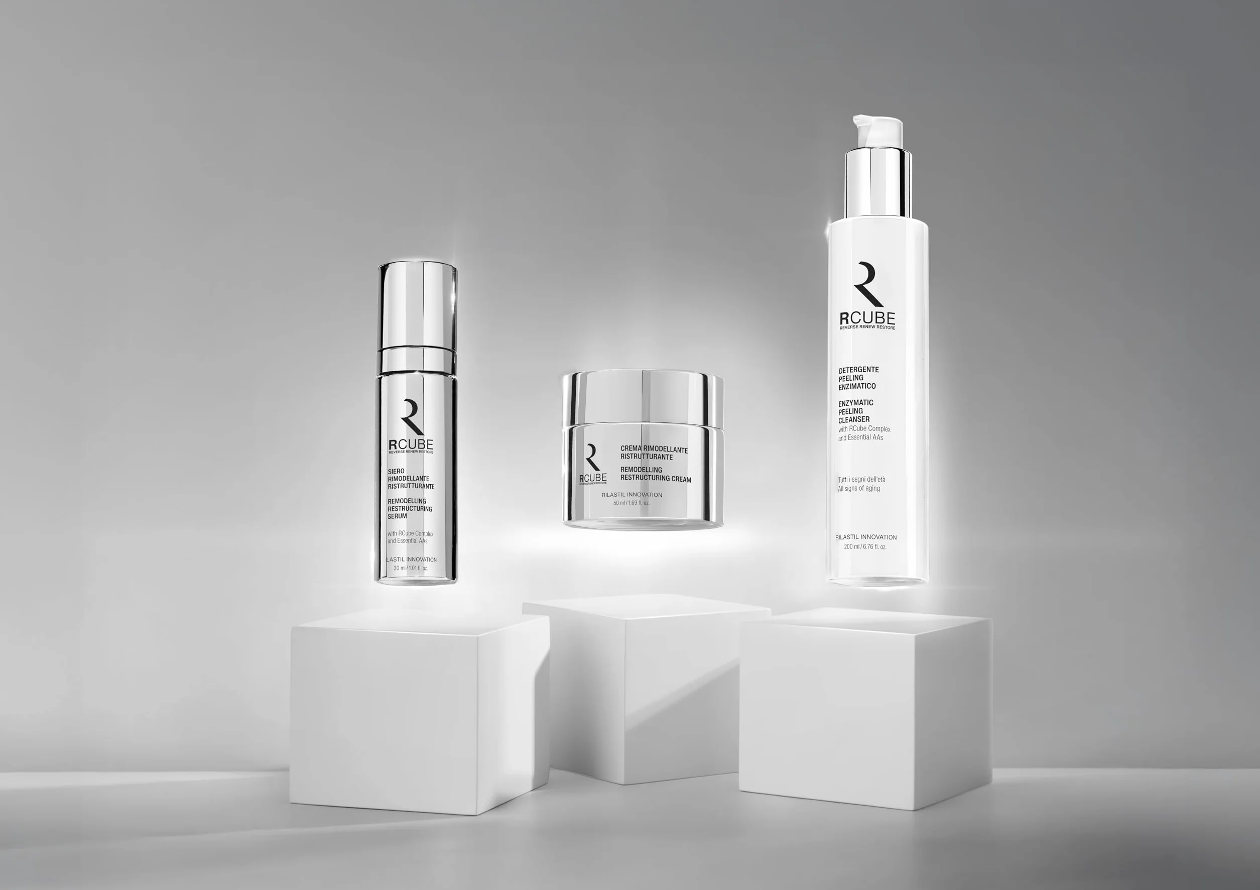 Rilastil RCube Detergente Peeling Enzimatico Viso con RCube Complex e Aminoacidi, Antietà, Promuove il Rinnovamento Cellulare, 200 ml