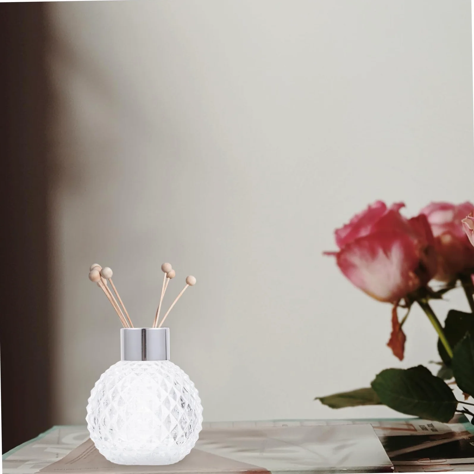 Mipcase Boccette Profumo Ricaricabili in Vetro 6 Pezzi, 100ml, Lavabili e Riutilizzabili per Oli Essenziali, Regalo di Natale Colore Casuale