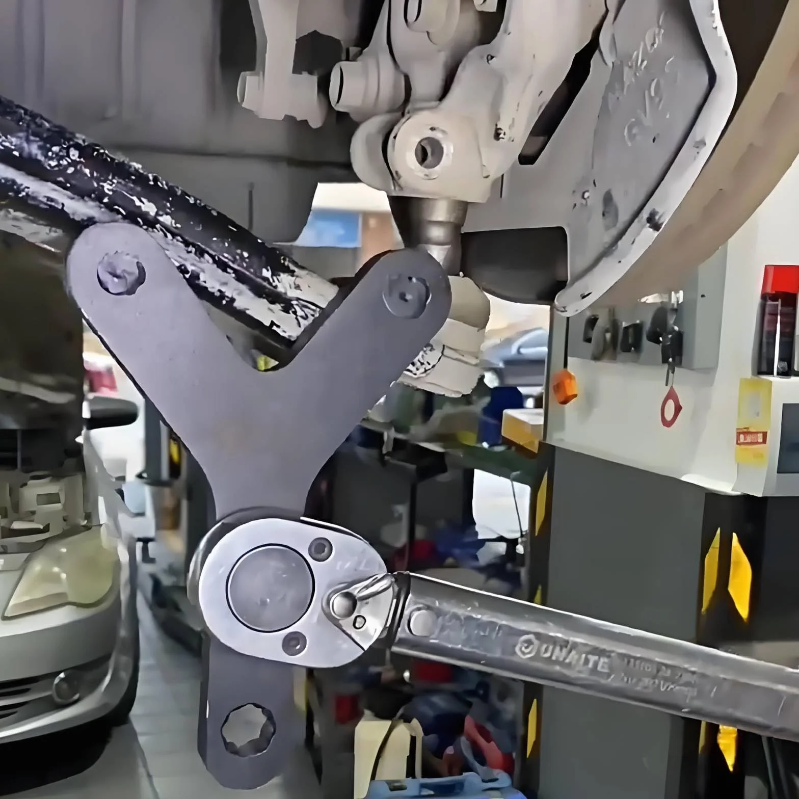 Strumento di Cambio per Braccio oscillante e Giunto sferico, con Braccio a Leva per Riparazione Auto e Camion