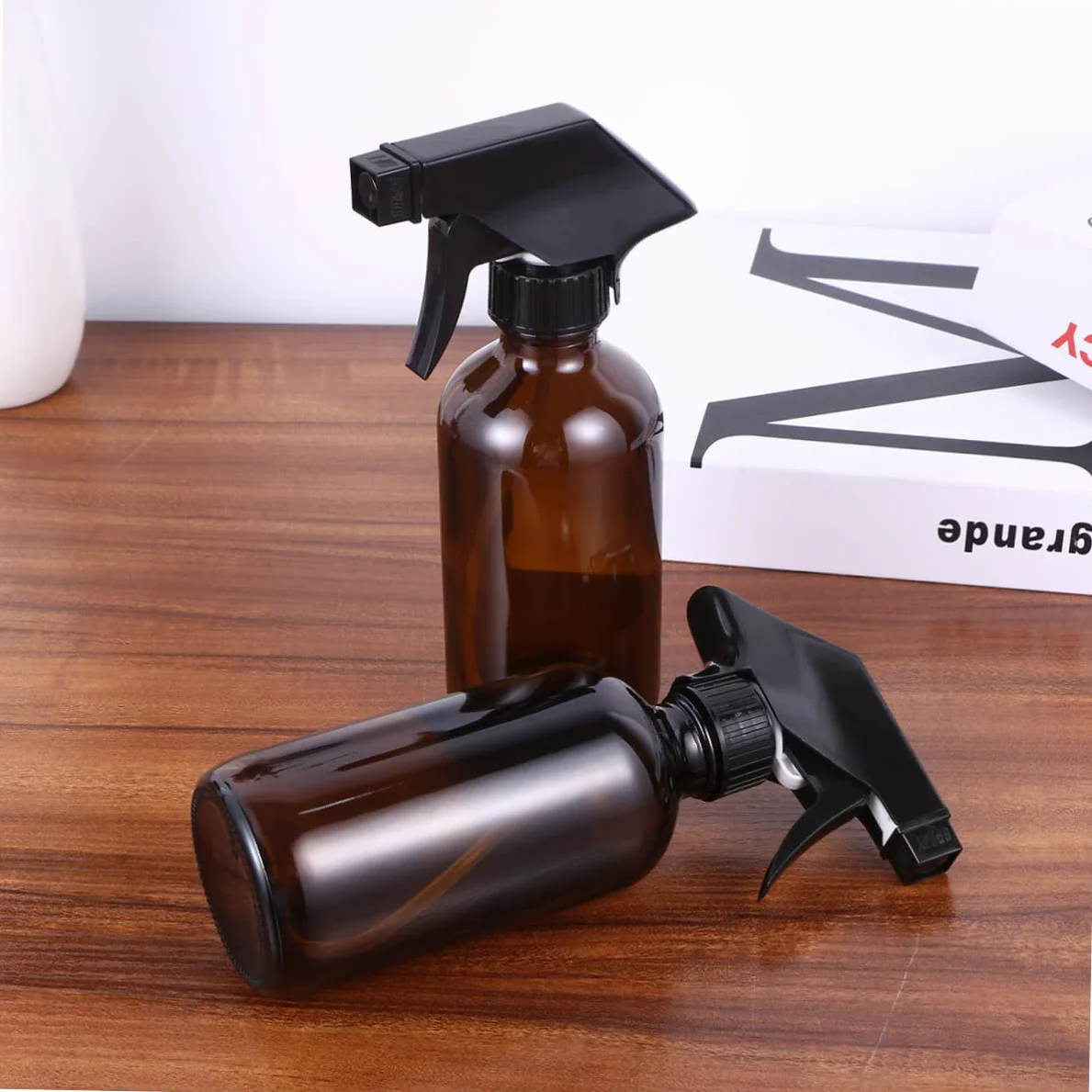 FRCOLOR Bottiglia Spray in Vetro Marrone 250ml, 4 Pezzi, Riutilizzabile | Pp, Contenitori per Liquidi, Uso per Prodotti di Pulizia, Formato Compatto