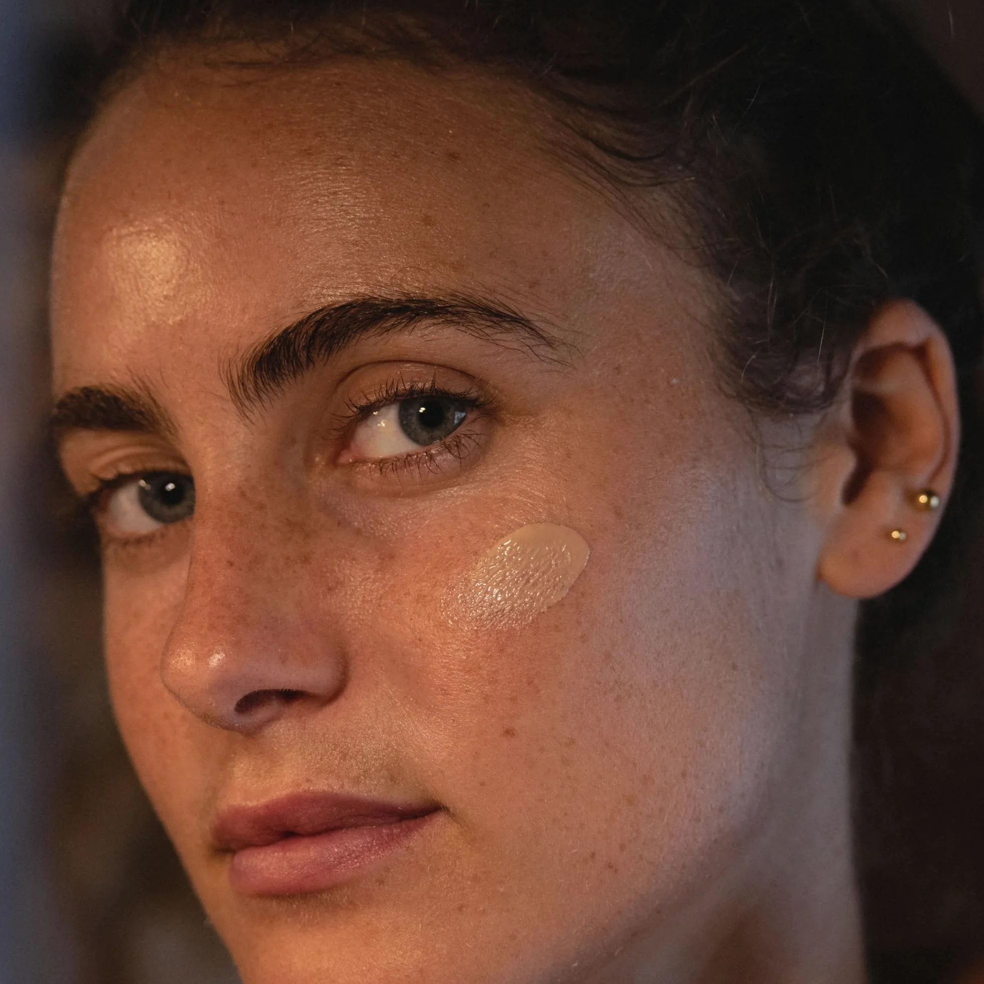 Naked BB Screen SPF50 - Crema solare minerale BB Cream, SPF50 PA+++, idratante viso naturale, finitura nuda, vegano, per pelli sensibili, 35 g, prodotto A++