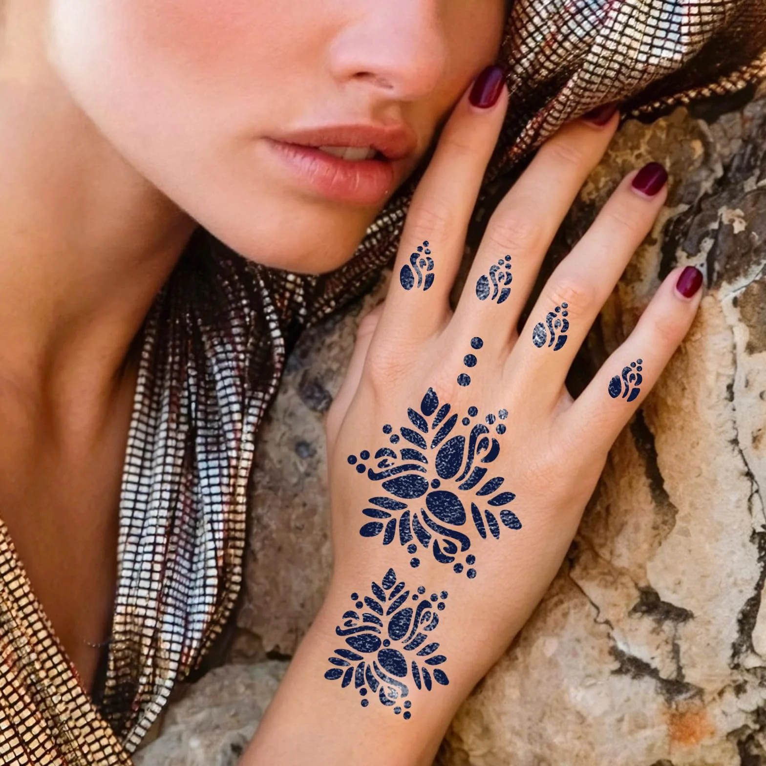 RAZET 20 Fogli Stencil per Tatuaggi per Mani, Modelli Autoadesivi per Palmi e Dita, Adesivi per Tatuaggio Temporaneo Indiano Arabo per Matrimoni e Feste