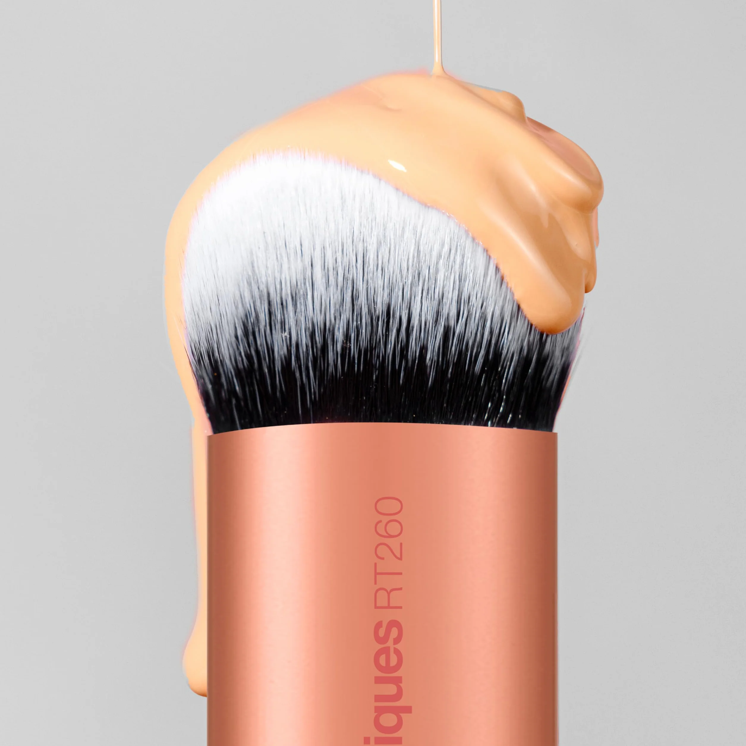 Real Techniques Pennello da trucco Bubble Blending, pennello da viso multiuso per prodotti liquidi, in crema e in polvere,1 confezione