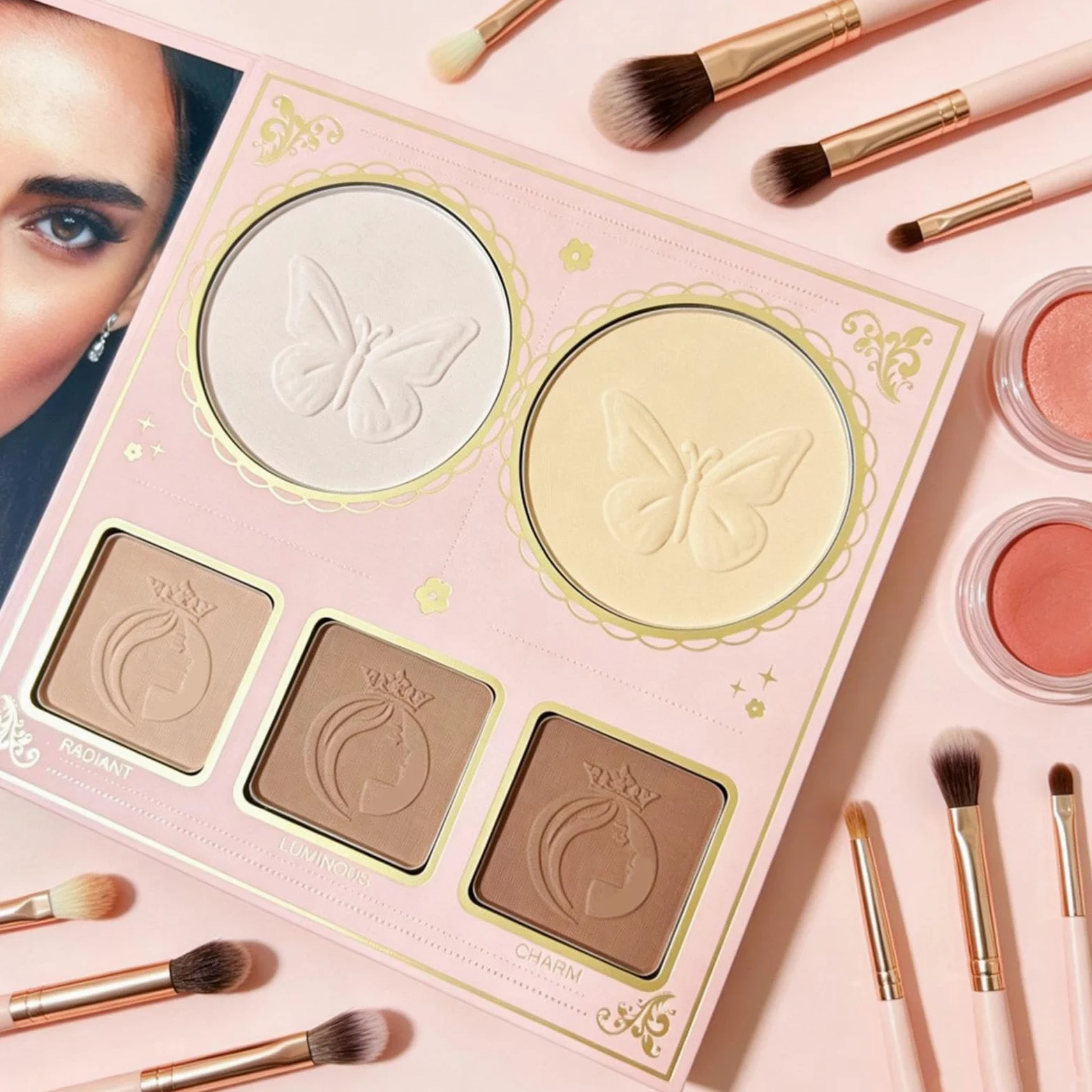 Palette Per Il Viso Illuminante, Blush, Contorno Viso Con Effetti Shimmer E | Palette Ombretti Pigmentata a Libro Trucco per Donne Ragazze Moglie Fidanzata Casa Ufficio All'aperto Feste e Va