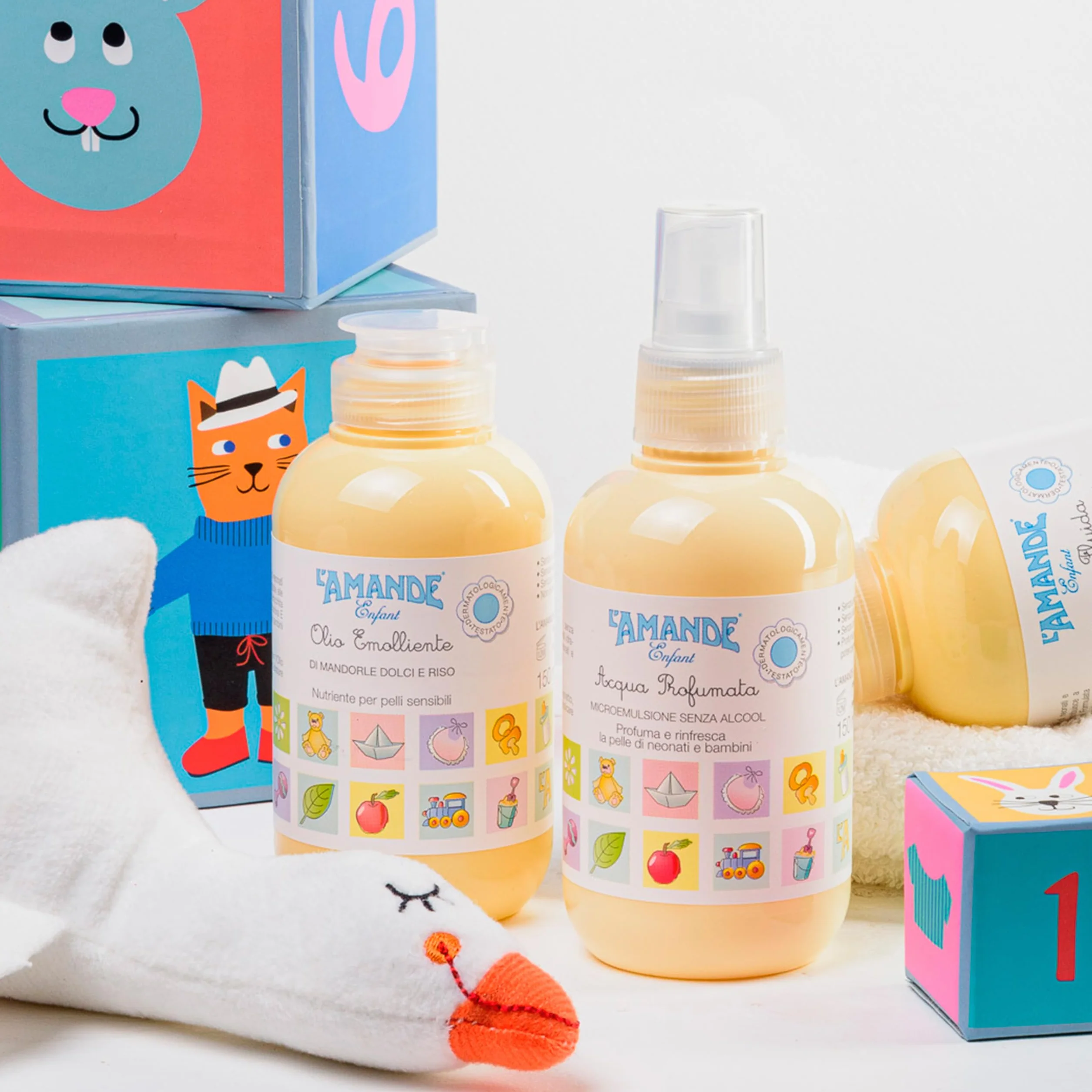 L'AMANDE Acqua Profumata Bambini e Neonati Spray Corpo Idratante Calmante Senza Alcool Estratto di Riso 150 ml