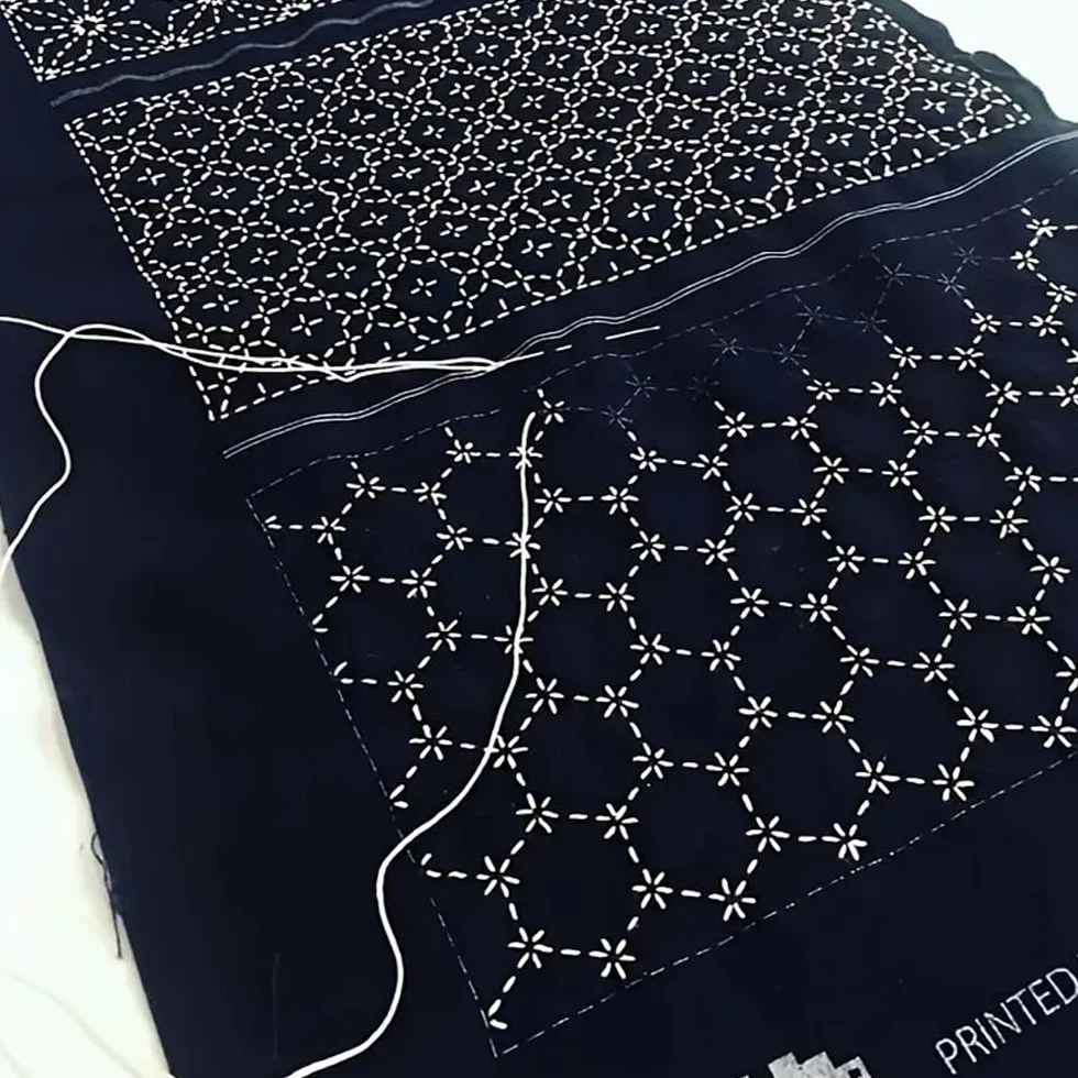Stencil Sashiko,8 Modelli Riutilizzabili in Plastica per Ricamo e Cucito 12,9 x 12,9 cm Motivi Geometrici Ldeale per Lavori Artigianali e Regali