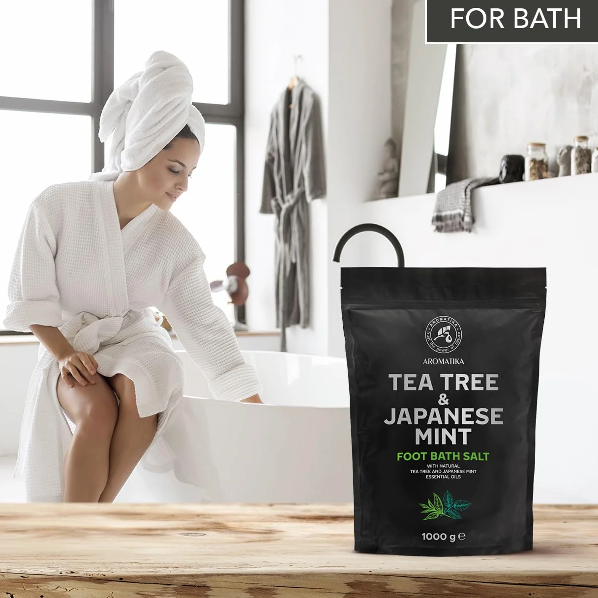 Sale per Pediluvio con Olio Essenzialedi Melaleuca e Olio di Menta Giapponese 1000g - Pediluvio al Sale Marino Naturale - Pediluvio per Piedi Secchi - Pedicure - Sali Profumati da Bagno