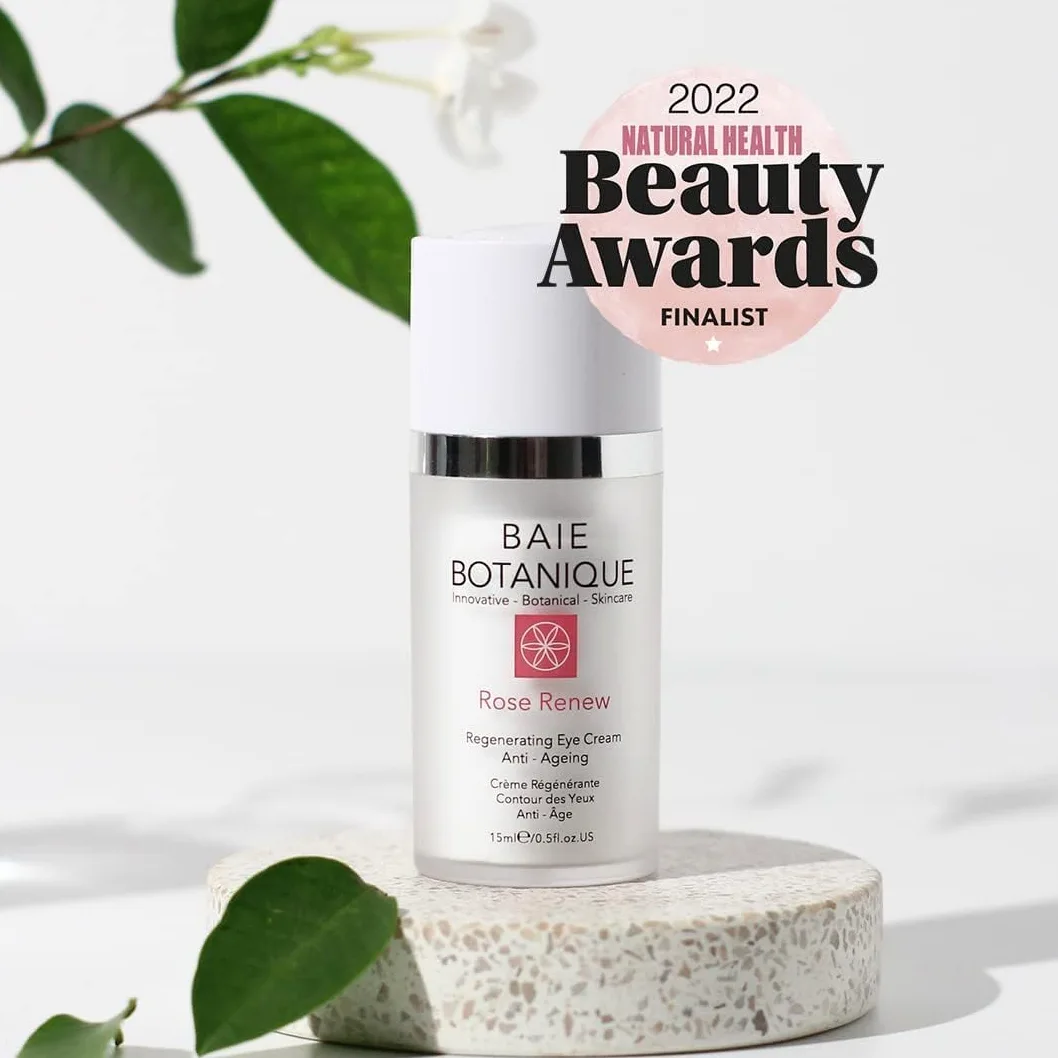 Baie Botanique Professionale Crema Occhi Rigenerante 15ml - Acido Ialuronico, Cellule Staminali Edelweiss - Pluripremiato - 100% Naturale, 70% Organica