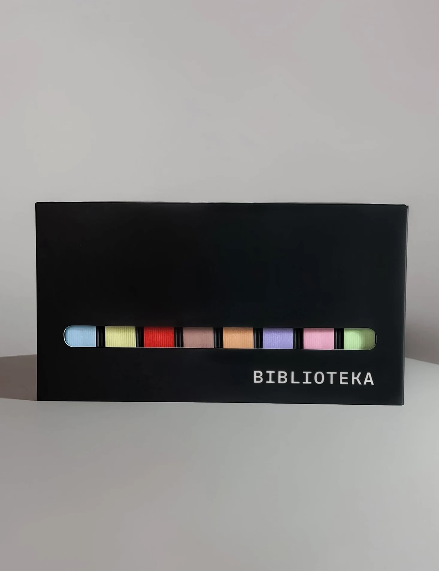 BIBLIOTEKA Smalto Semipermanente ad alta pigmentazione, facile auto-livellante, copertura uniforme, collezione ICED MOOD, 10 ml x 8 pezzi (collezione ICED MOOD)