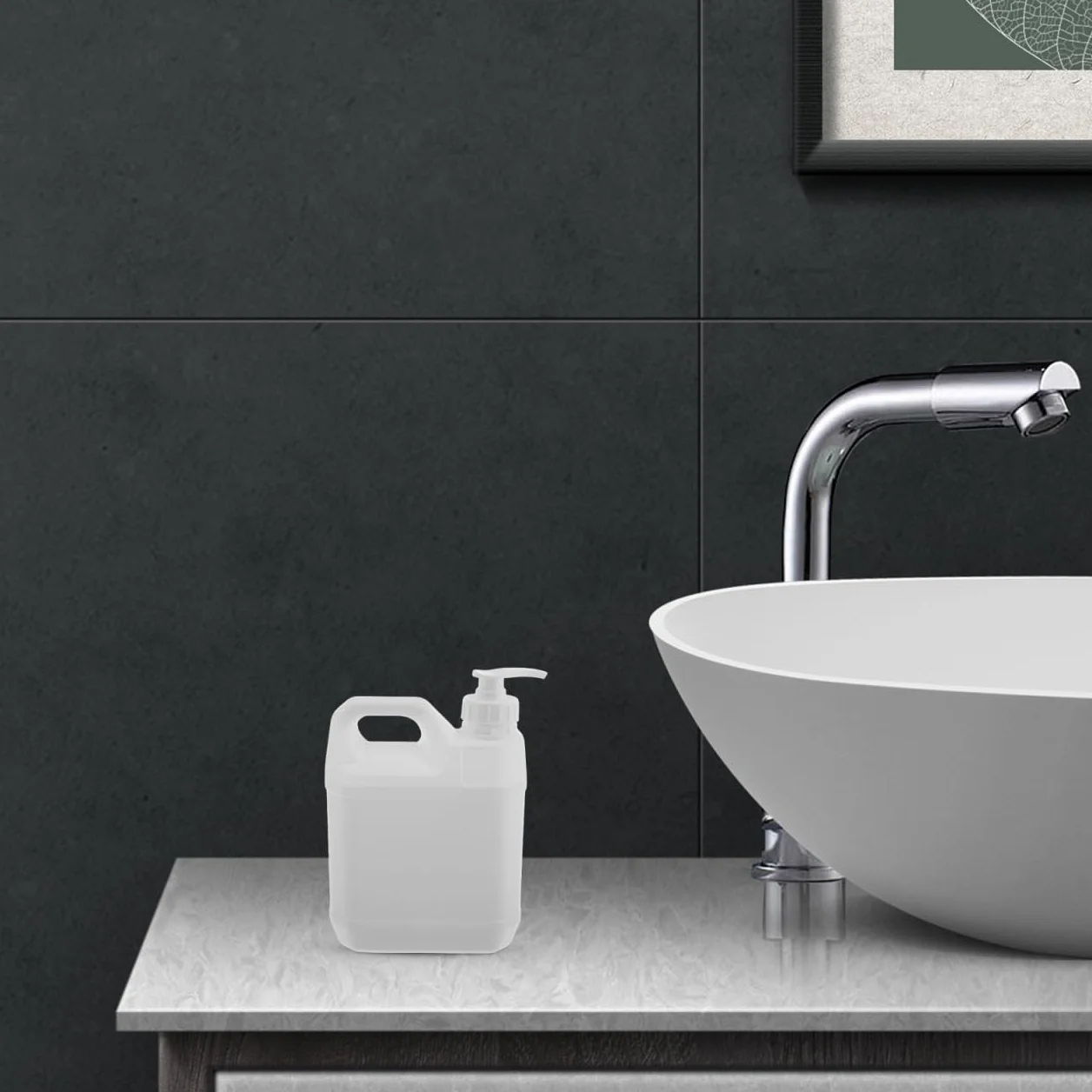 GANAZONO Contenitore in vetro di plastica da 2 l, vuoto con ponte della pompa, shampoo, contenitore per imballaggio, 2 l, con design a pompa, ideale per viaggi, palestra, casa, ecologico e pratico