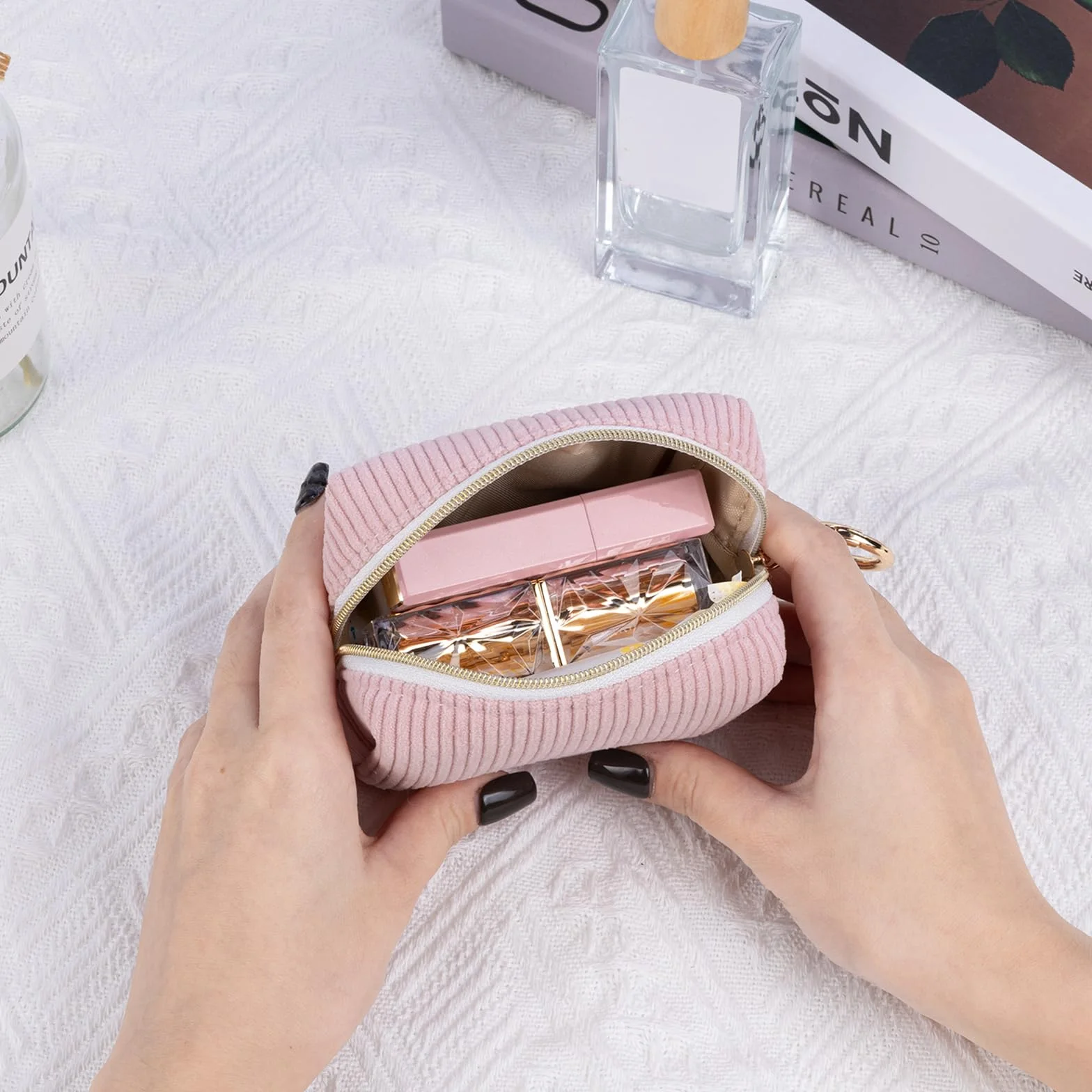 Mini Pochette Donna Trucchi Piccola Trousse da Borsetta Ragazza Beauty Case da Viaggio per Rossetti Organizer Borse da Cosmetic Portatile Portamonete in Velluto a Coste per Amica Compleanno(Viola-A)