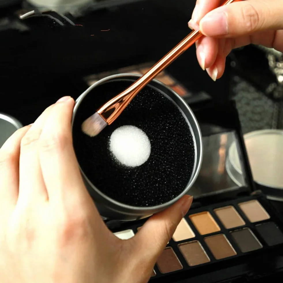 Scatola per la Pulizia di Pennelli per Spugne,Detergente per Pennelli per Trucco,Spugna Cosmetica di Pulizia Della Spazzola + Scatola Asciutta di Pulizia Della Spazzola di Separazione Umida,2 Pezzi