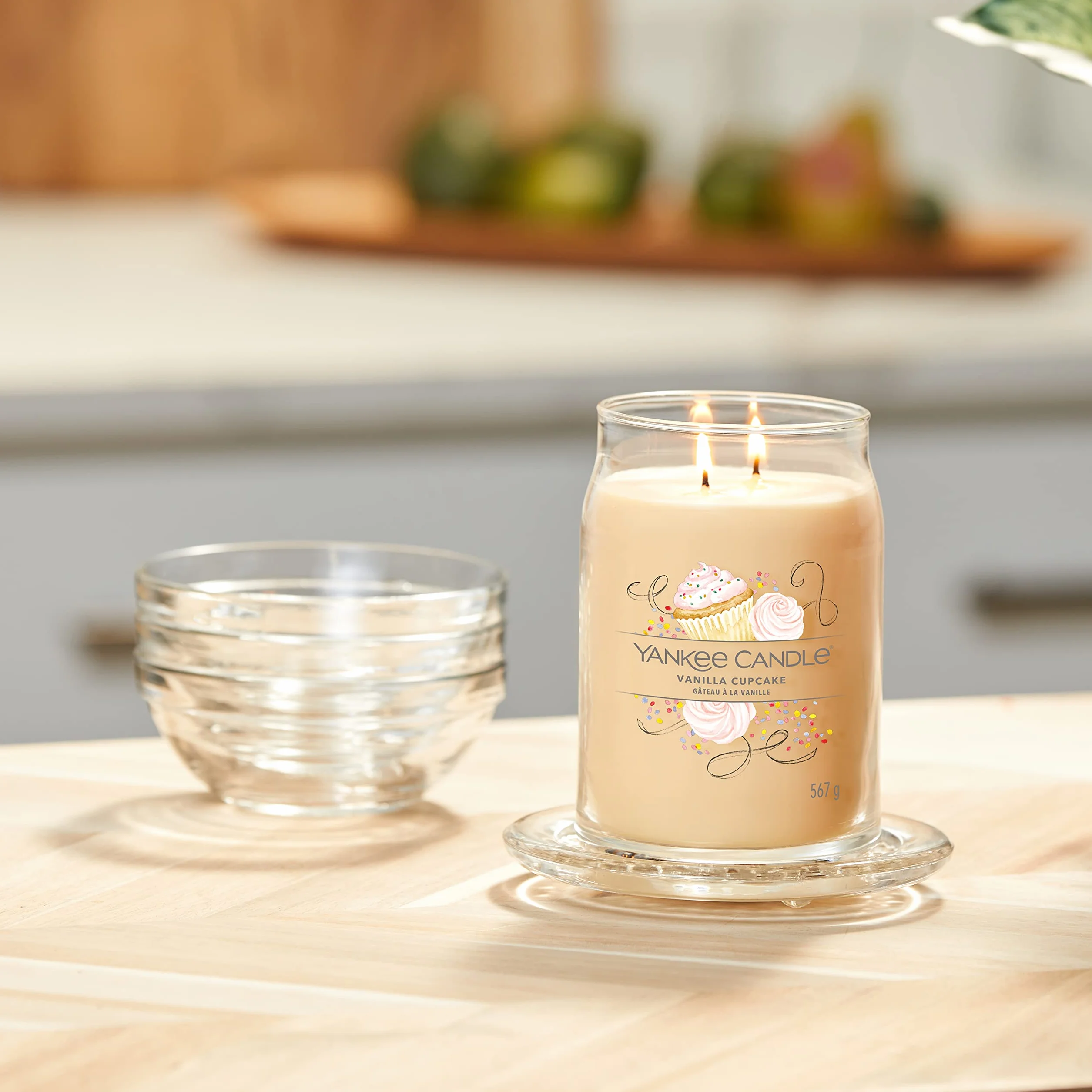 Yankee Candle Signature candela profumata, Cupcake alla Vaniglia in giara grande, Candele di miscela di cera di soia lunga durata