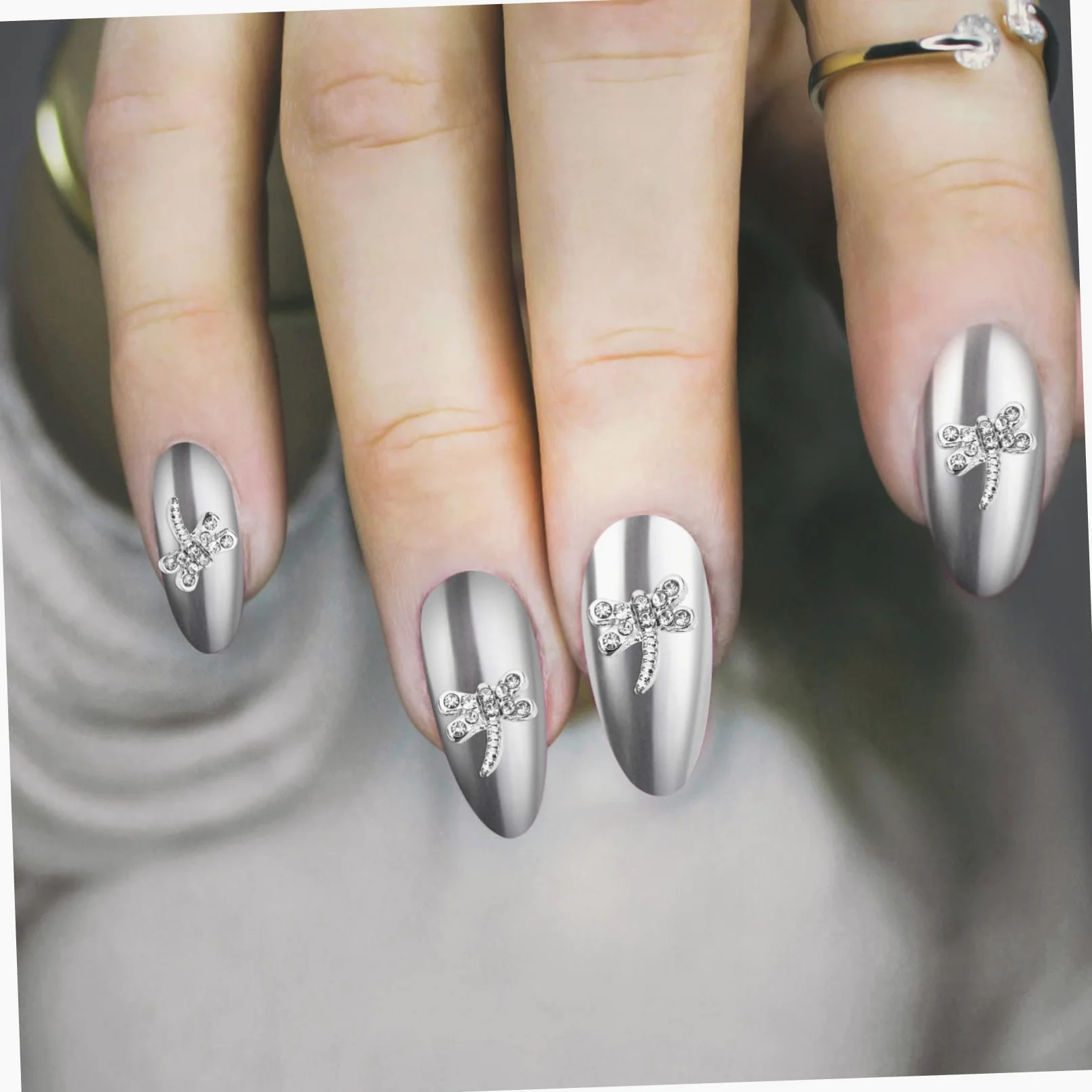 FOMIYES 5 Set Di Ciondoli Per Unghie Con Strass Set Di Ciondoli Creativi Per Nail Art A Forma Di Libellula Per Manicure 20 Pezzi * 5